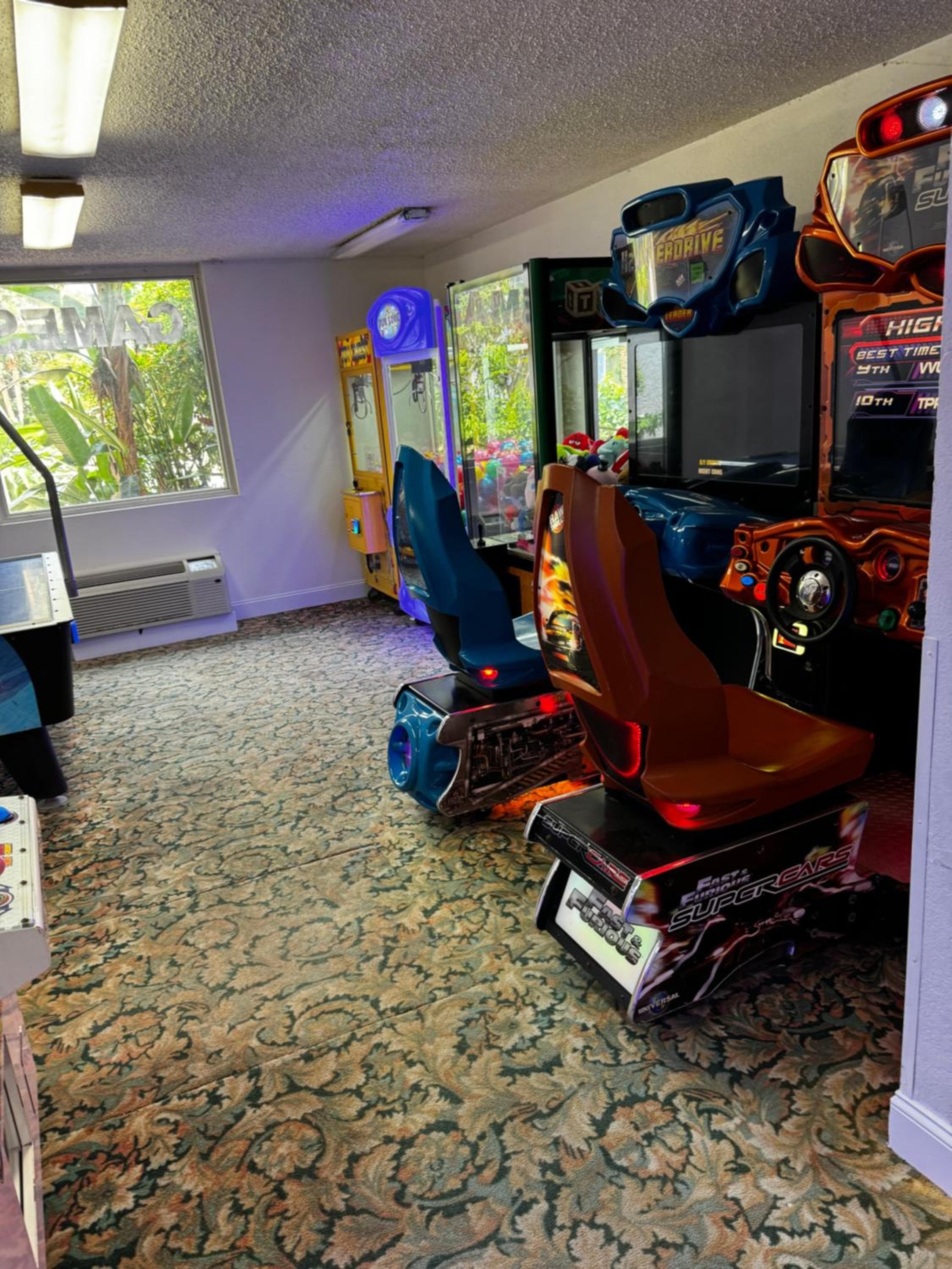 Monumental Movieland Hotel — 9