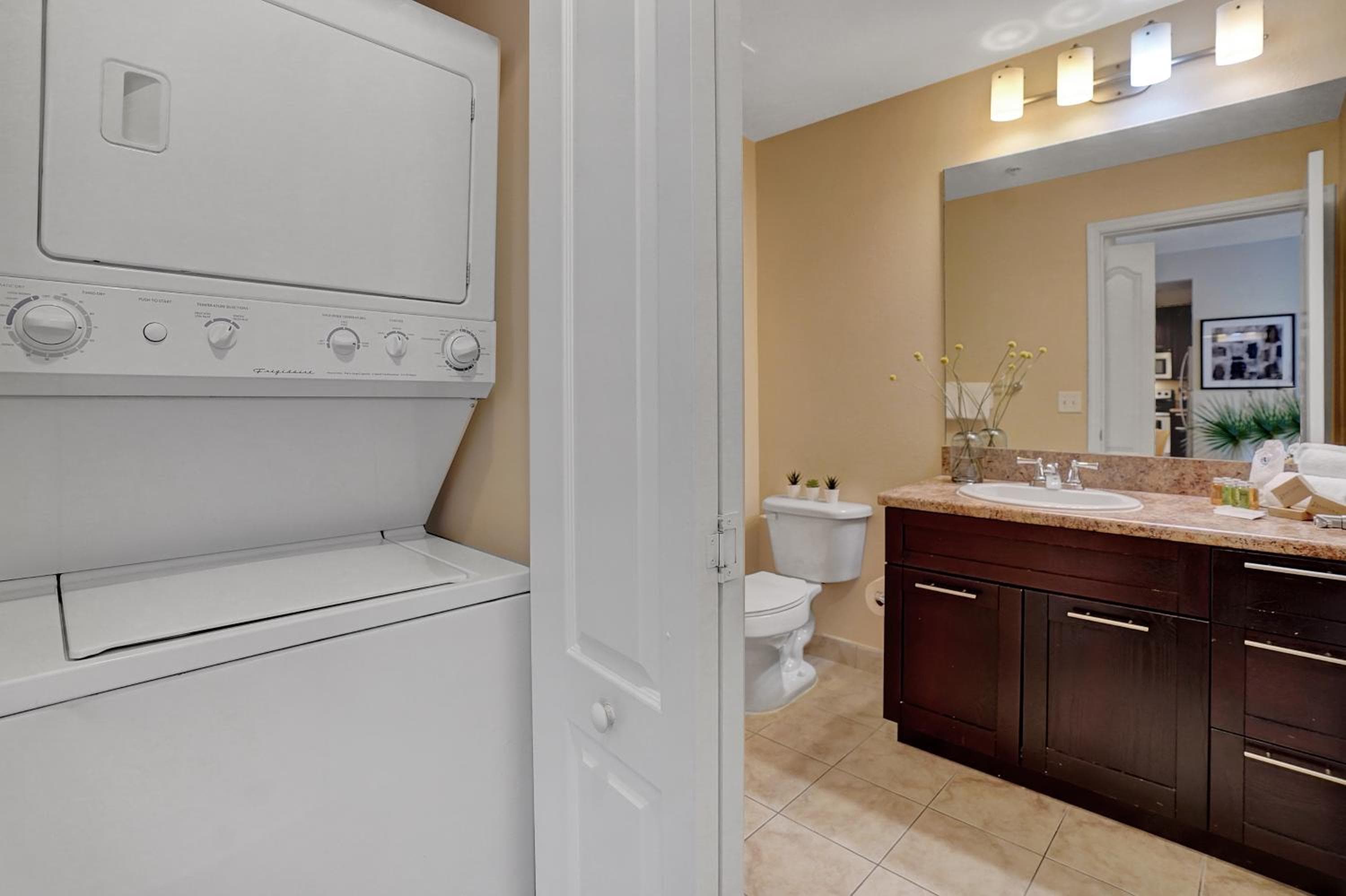 Dharma Home Suites South Miami en Red Road Commons — 28