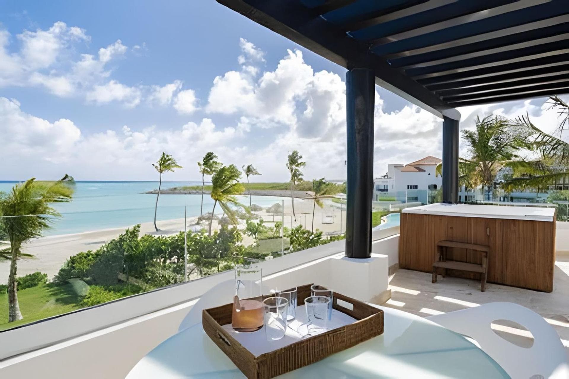 Punta Palmera Beach Front and pool views Cap Cana — 6