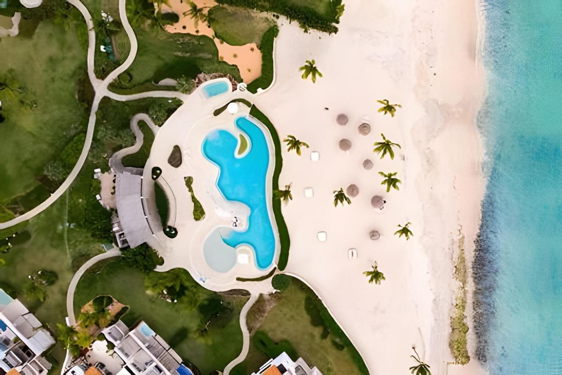 Punta Palmera Beach Front and pool views Cap Cana — 24