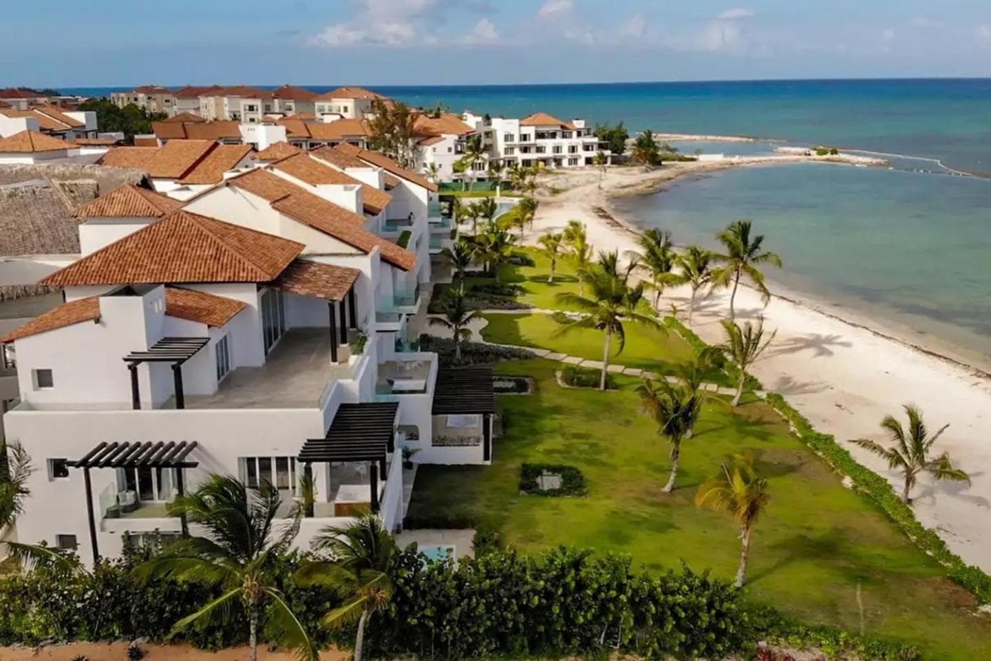 Punta Palmera Beach Front and pool views Cap Cana — 28