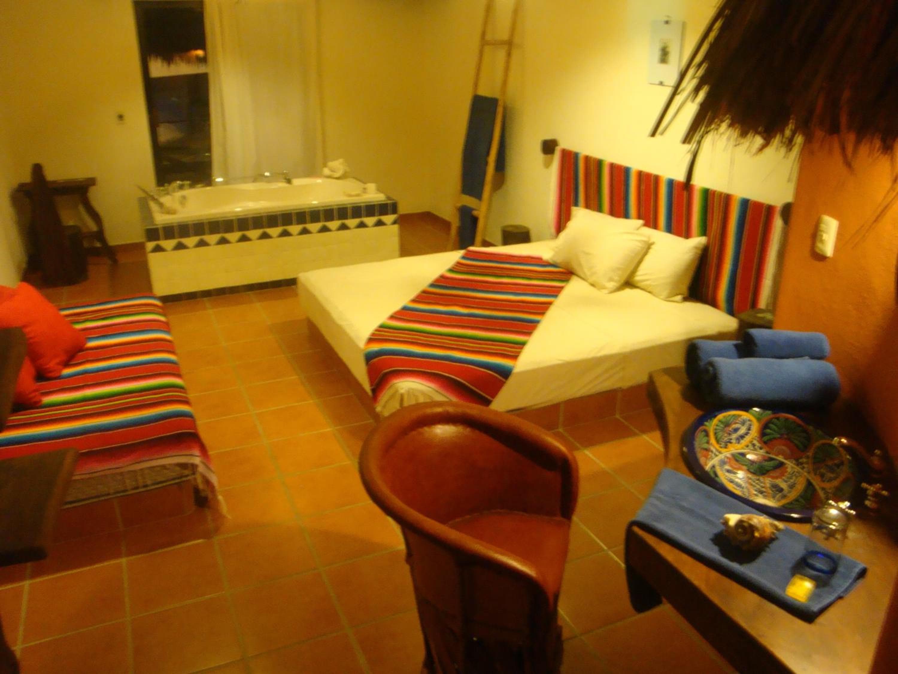 Lo Nuestro Petit Hotel Tulum — 4