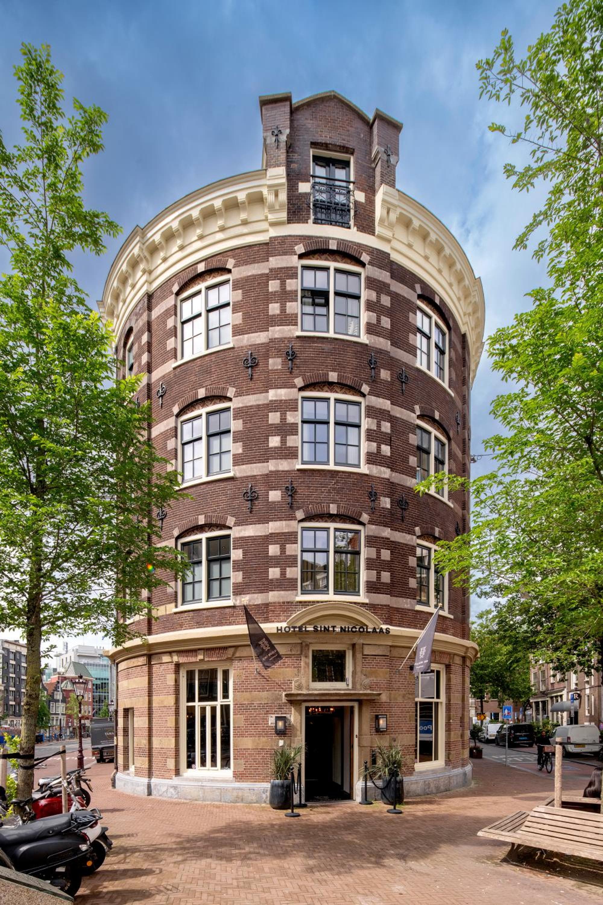 Hotel Sint Nicolaas — 1