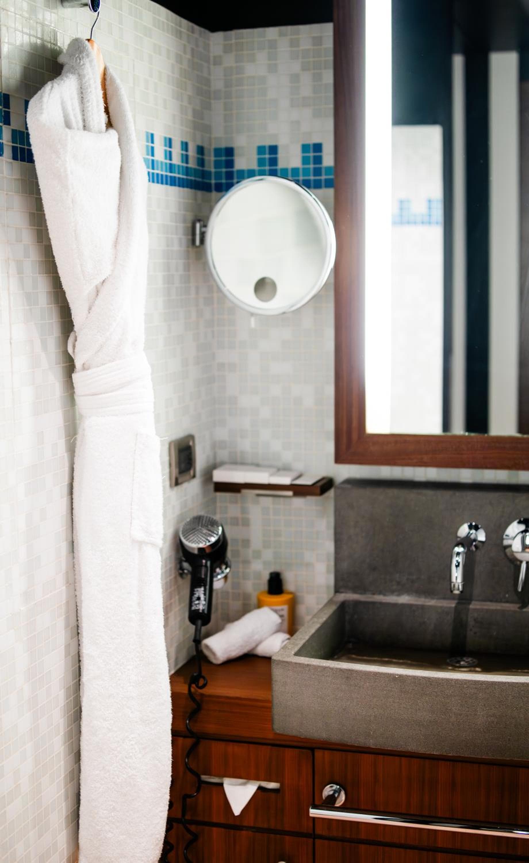 Grand Hôtel Champs-Elysées — 25