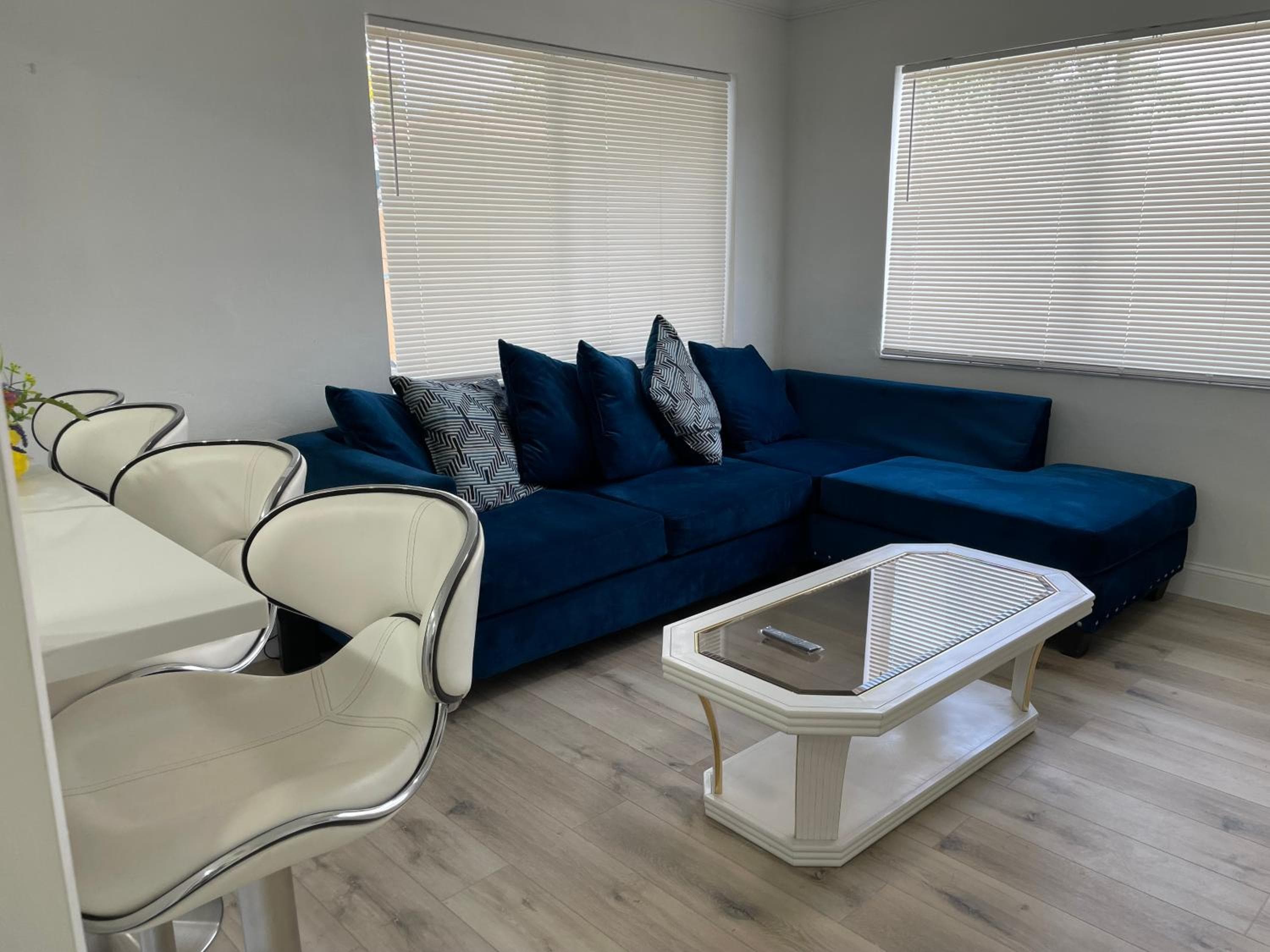 Lucea by the Sea Unit#3 - Luxurious Vacation One Bedroom Apartment for Your Perfect Getaway! — 12