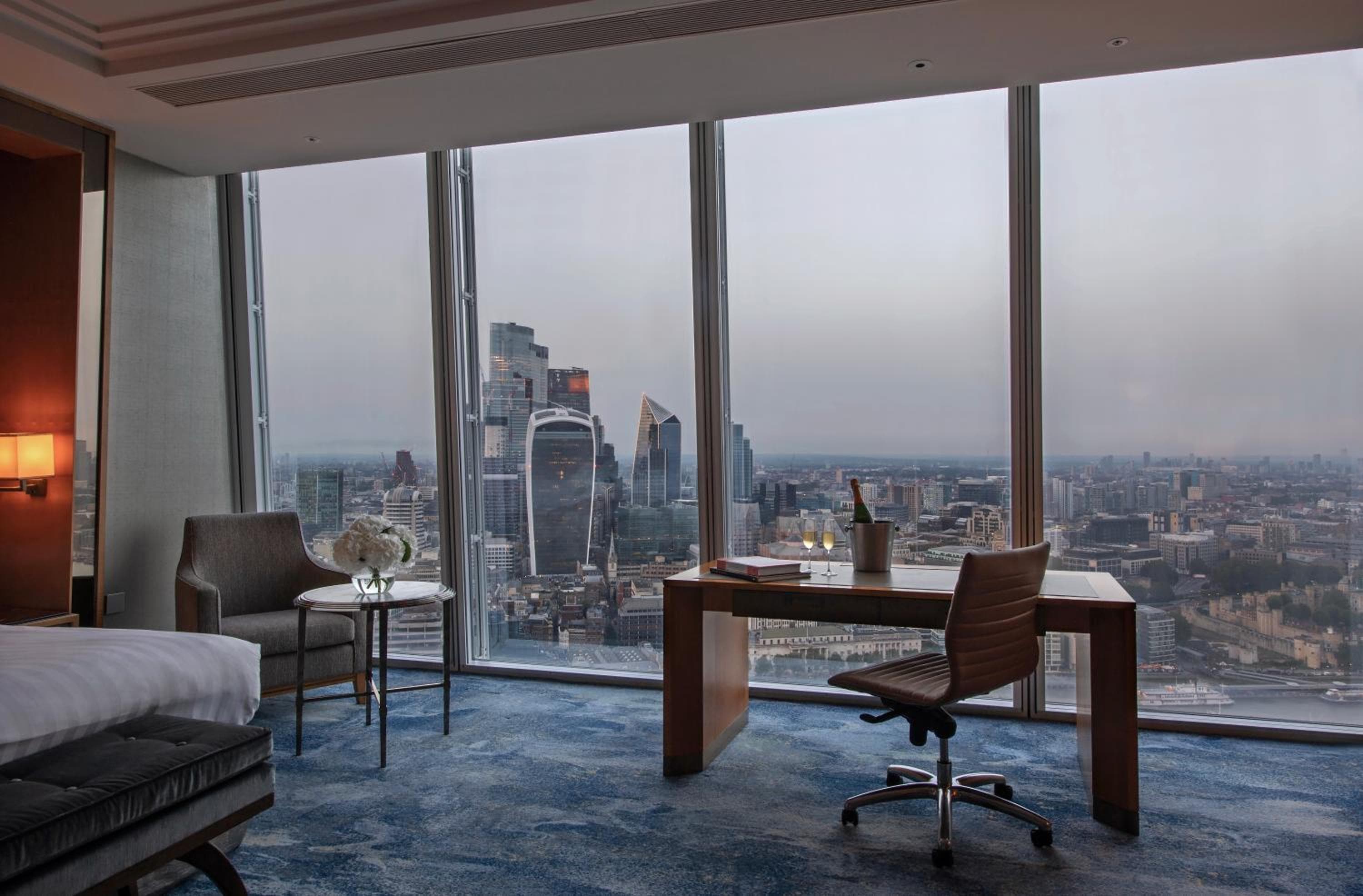 Shangri-La The Shard, Londra — 14