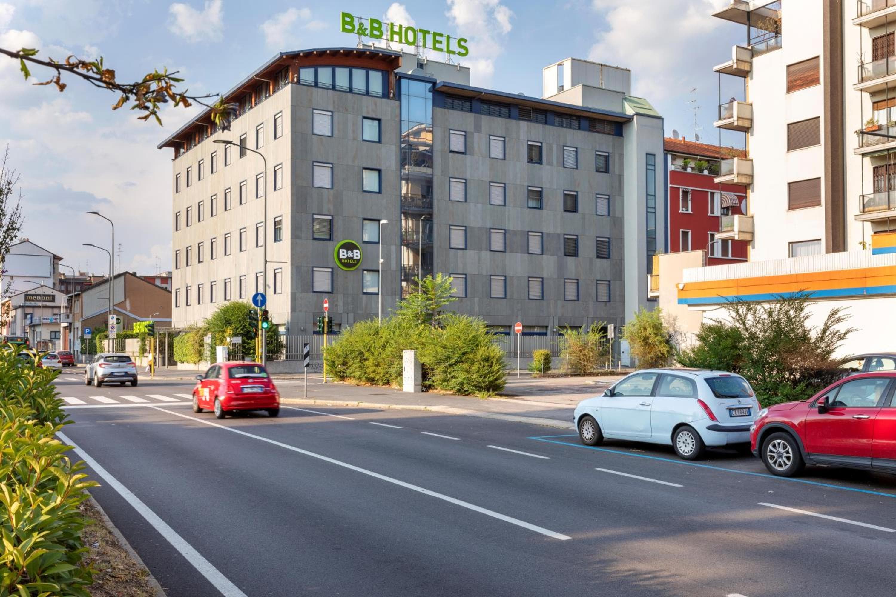 B&B HOTEL Milano La Spezia — 1
