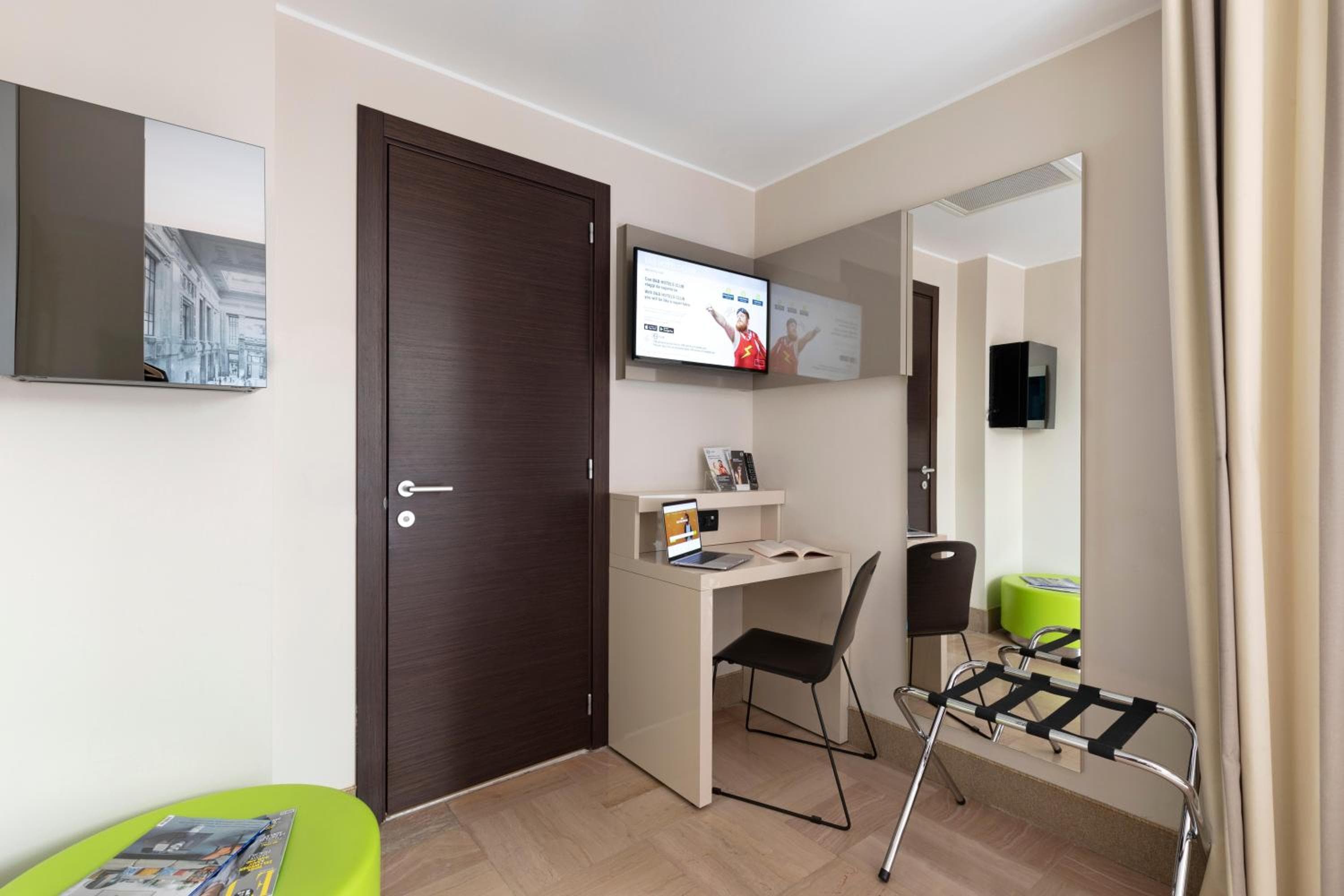 B&B Hotel Milano Sant'Ambrogio — 8