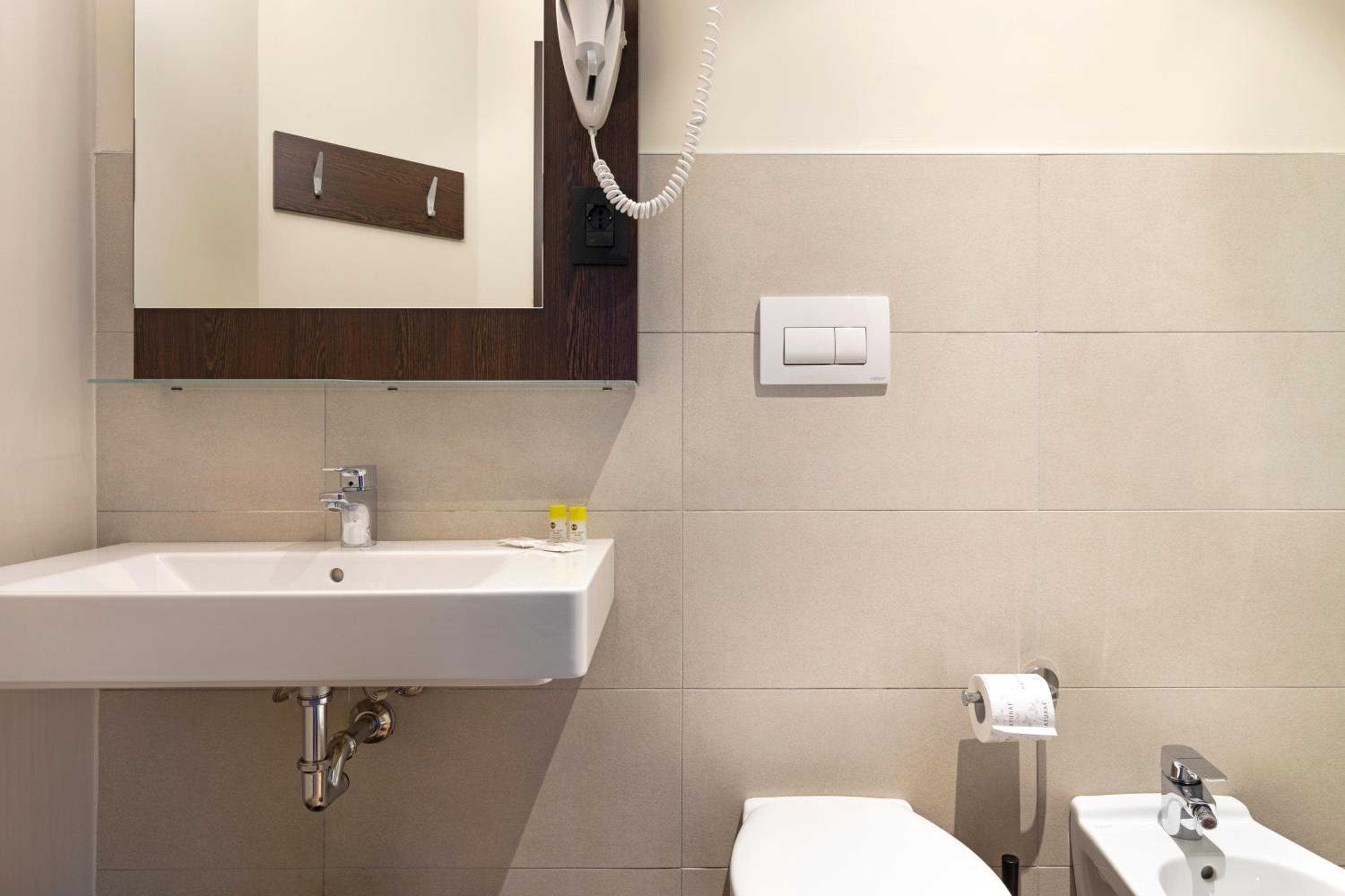 B&B Hotel Milano Sant'Ambrogio — 21