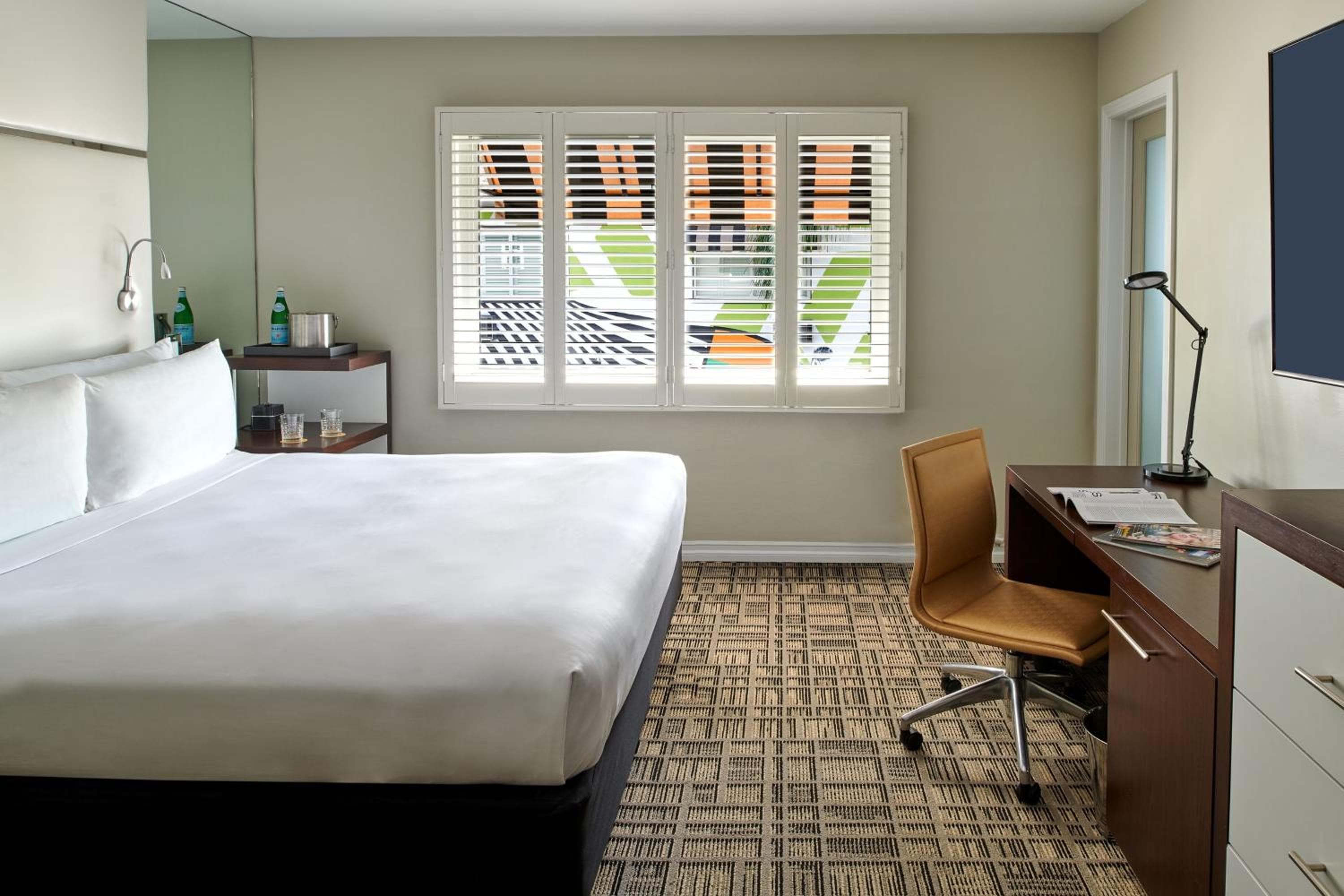Hotel Ziggy On Sunset — 6