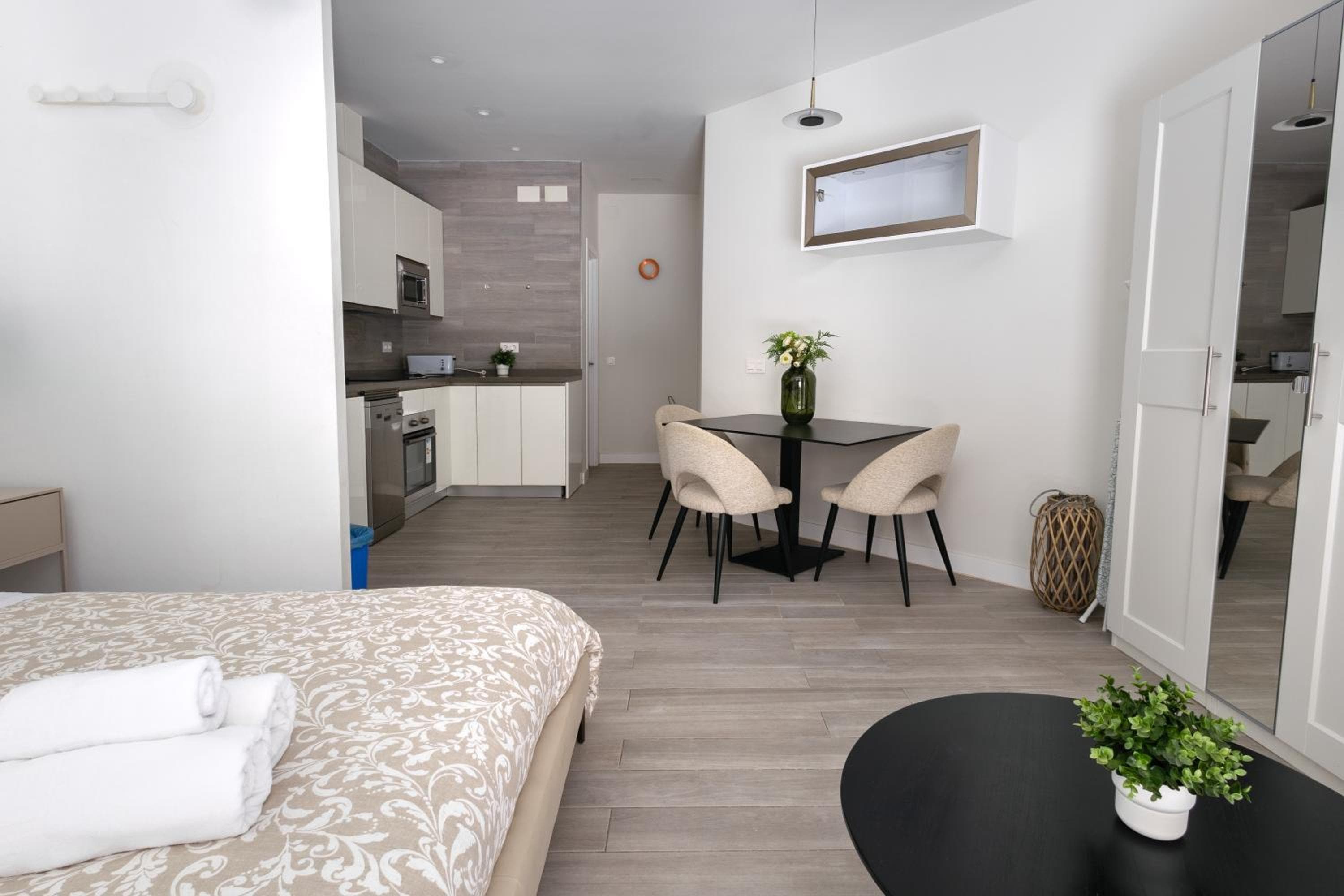 SUITE MALAGUETA PREMIUM — 16