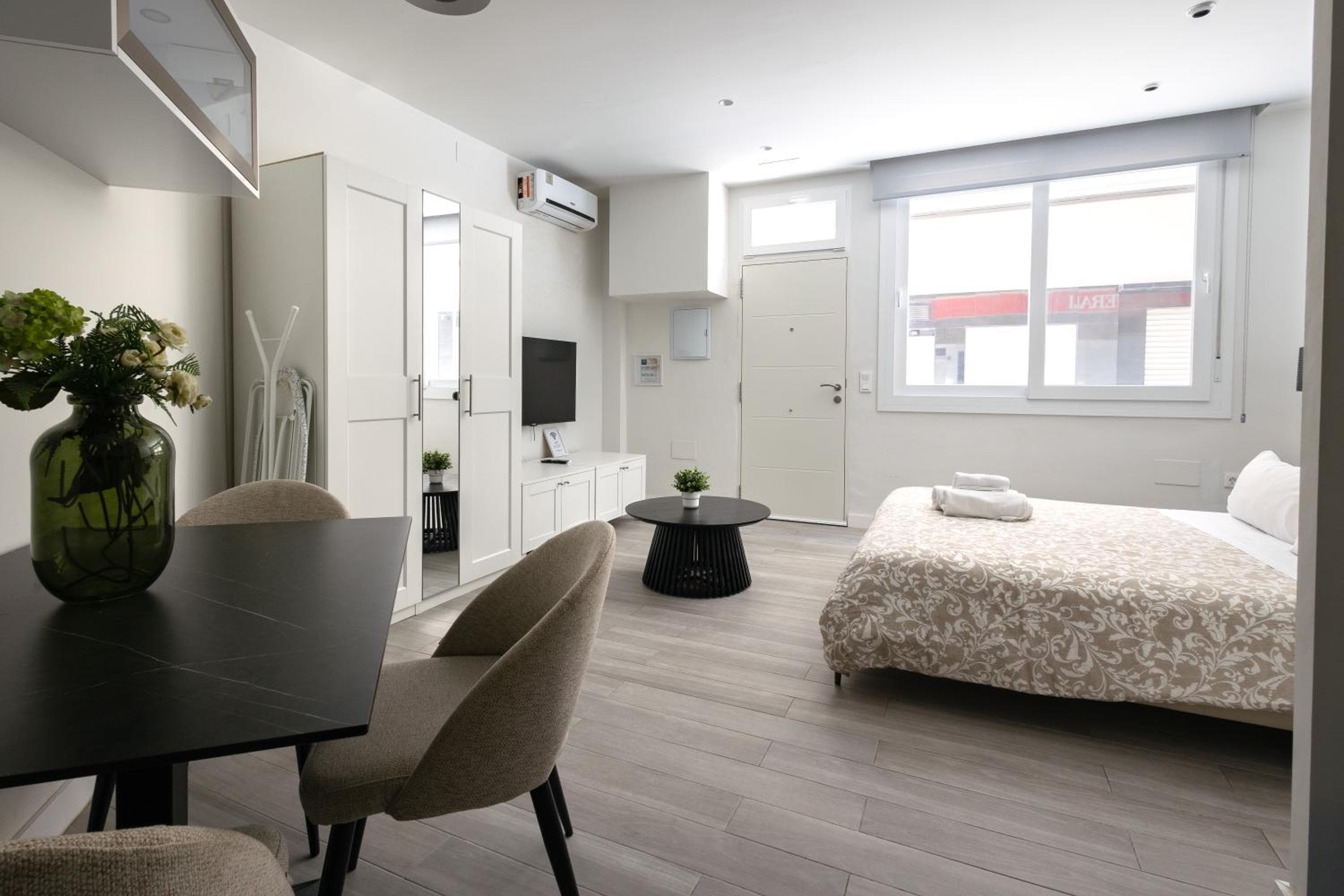SUITE MALAGUETA PREMIUM — 6