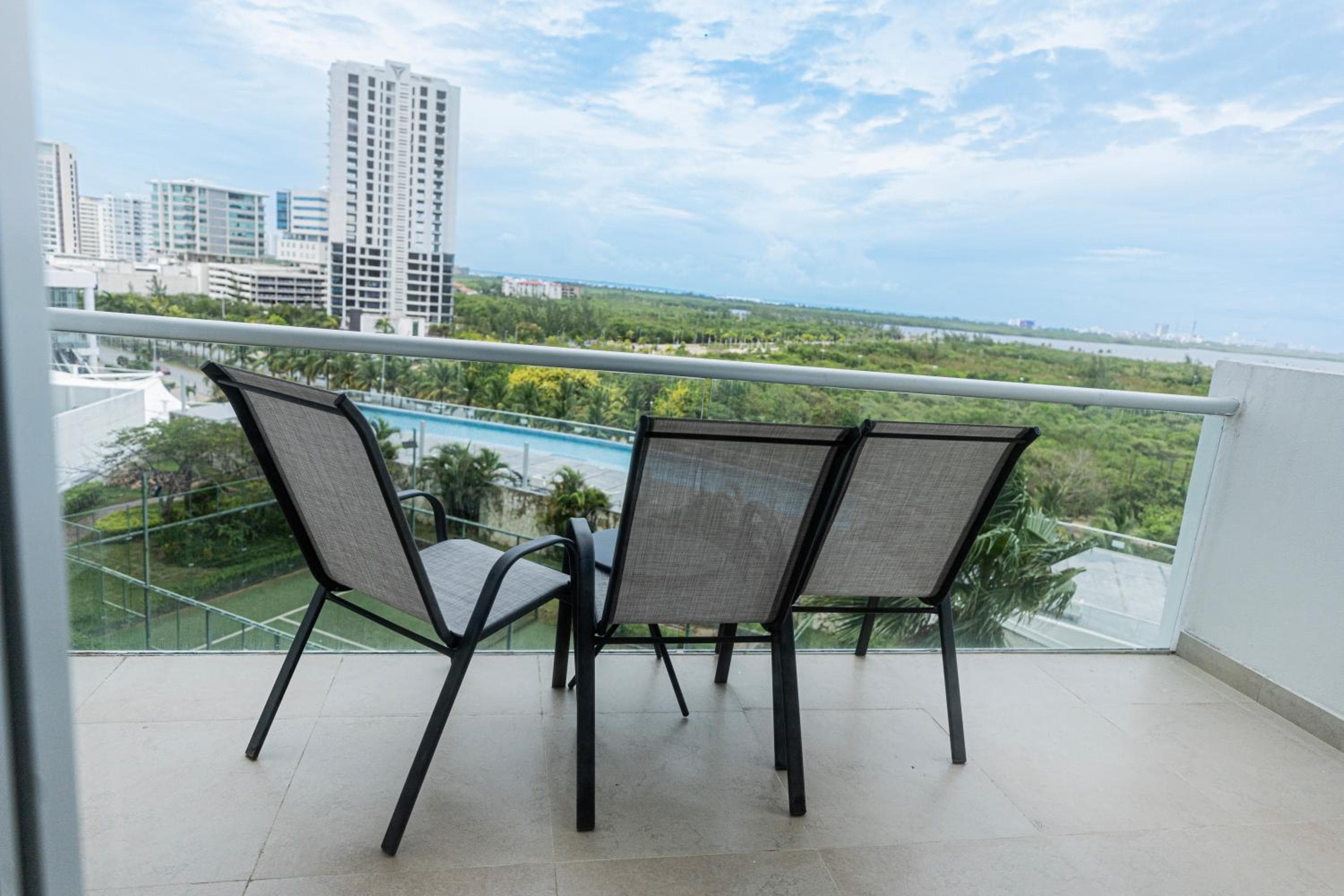 Ocean Breeze, Cancun Sanctuary - HiveNB — 10