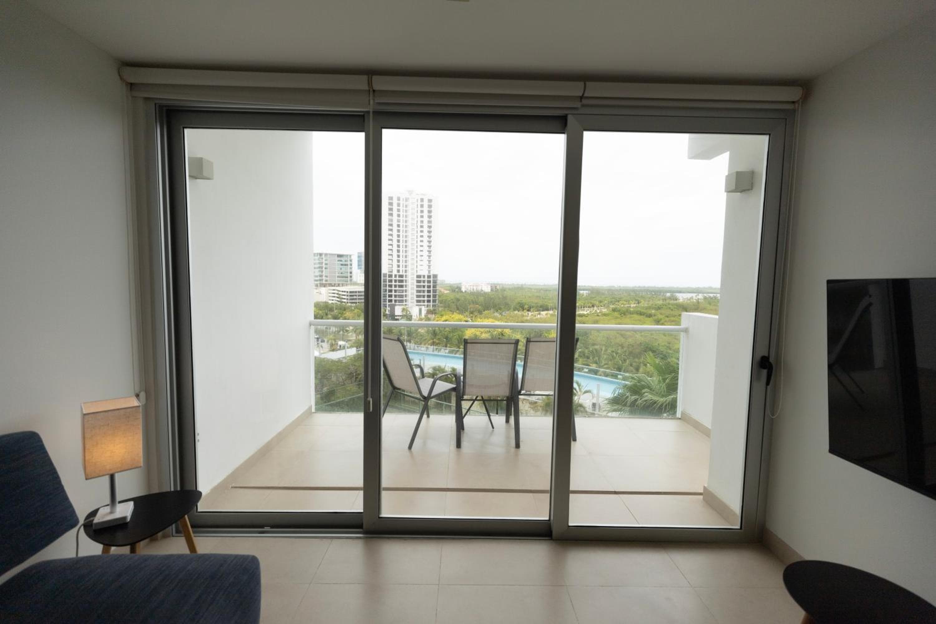 Ocean Breeze, Cancun Sanctuary - HiveNB — 1
