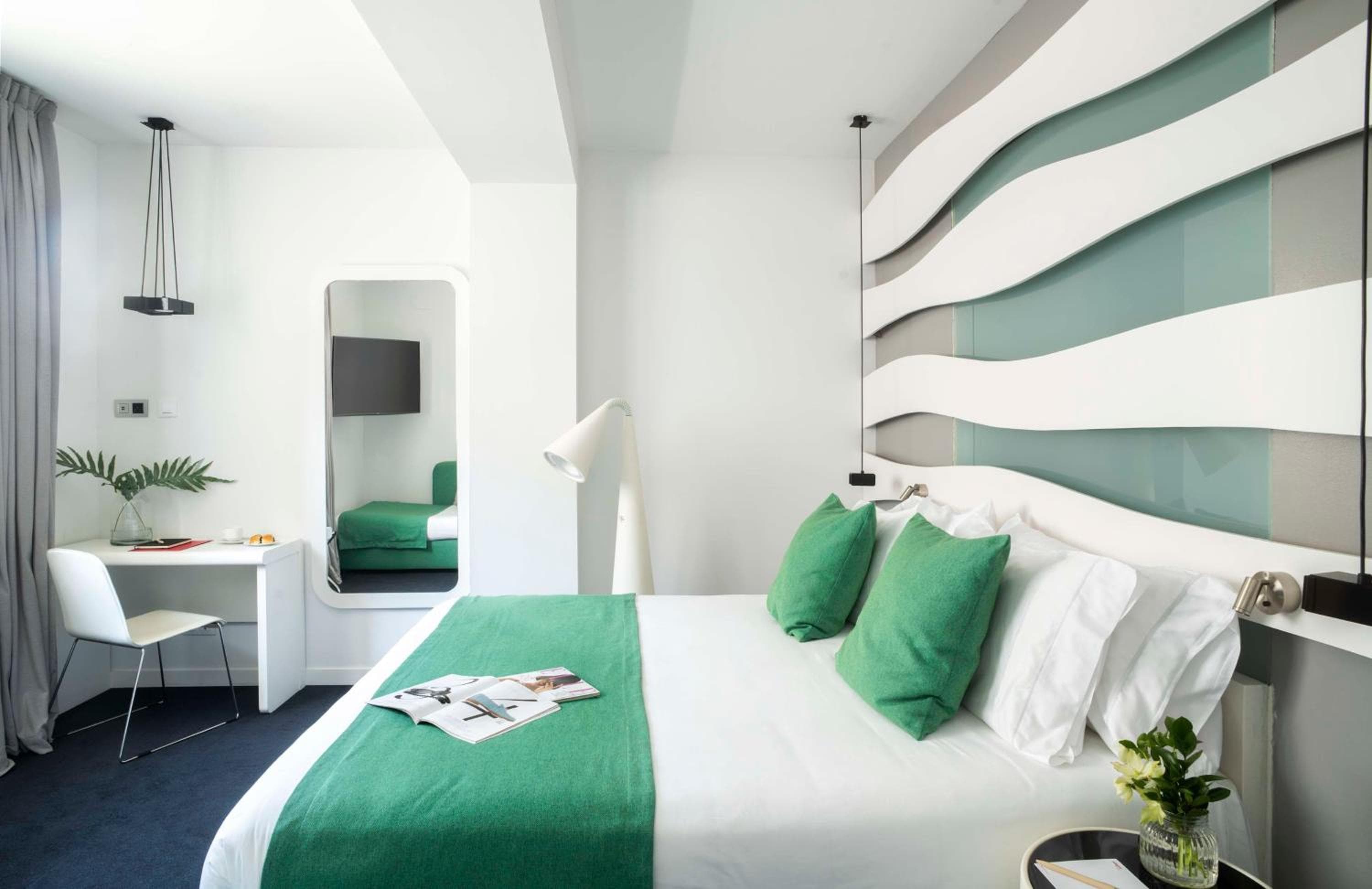 Allegro Barcelona — 19