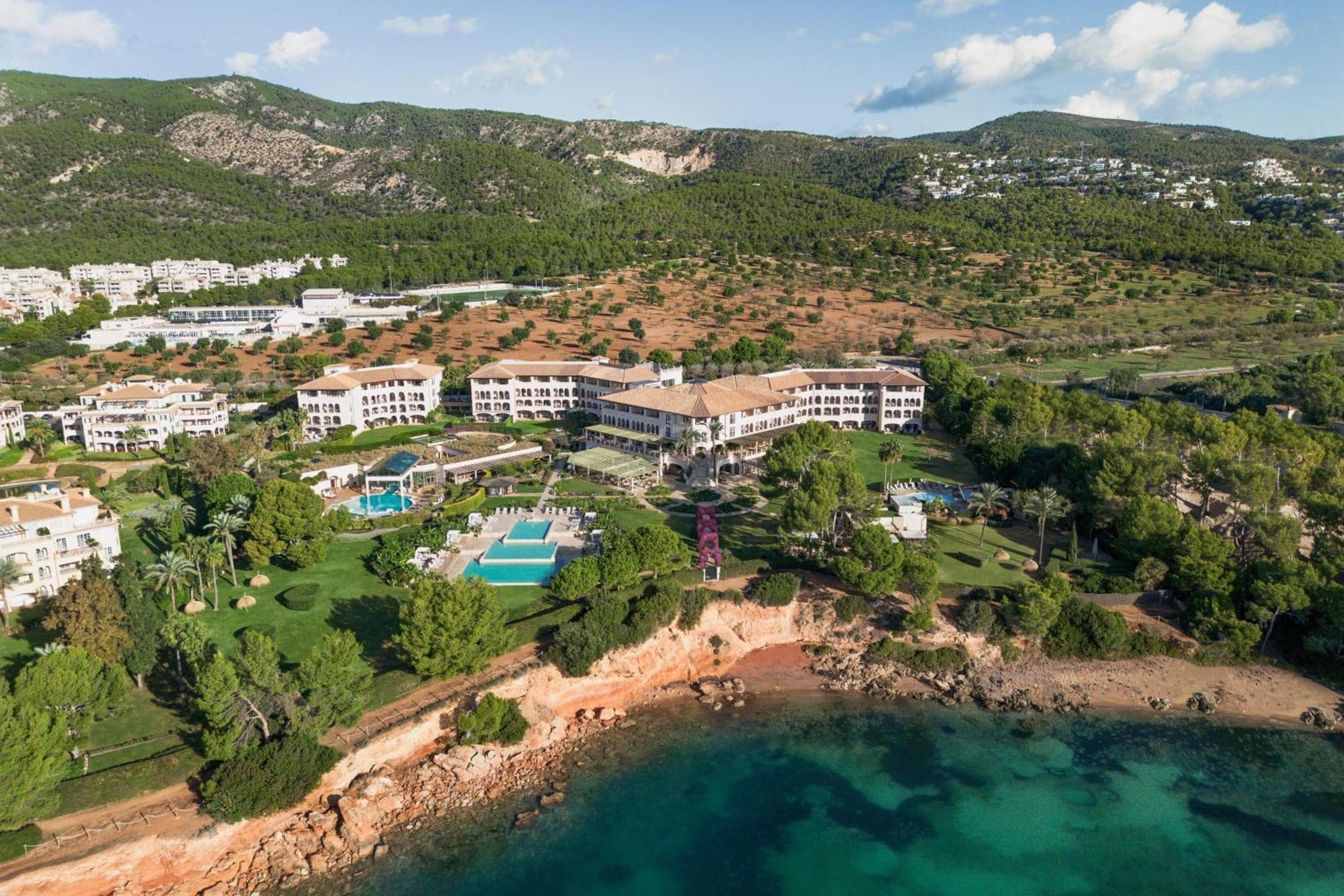 The St. Regis Mardavall Mallorca Resort — 10