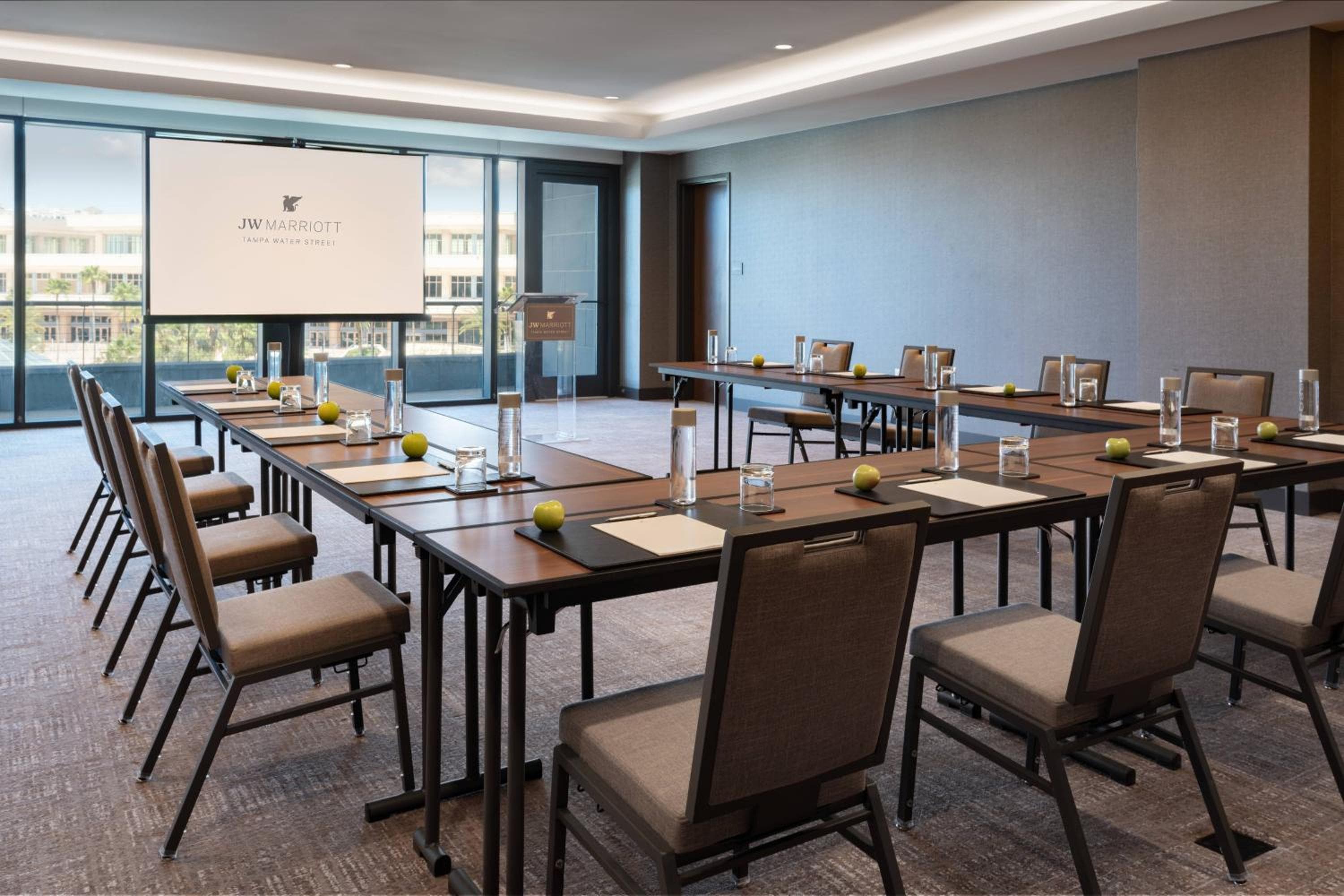 JW Marriott Tampa Water Street — 11