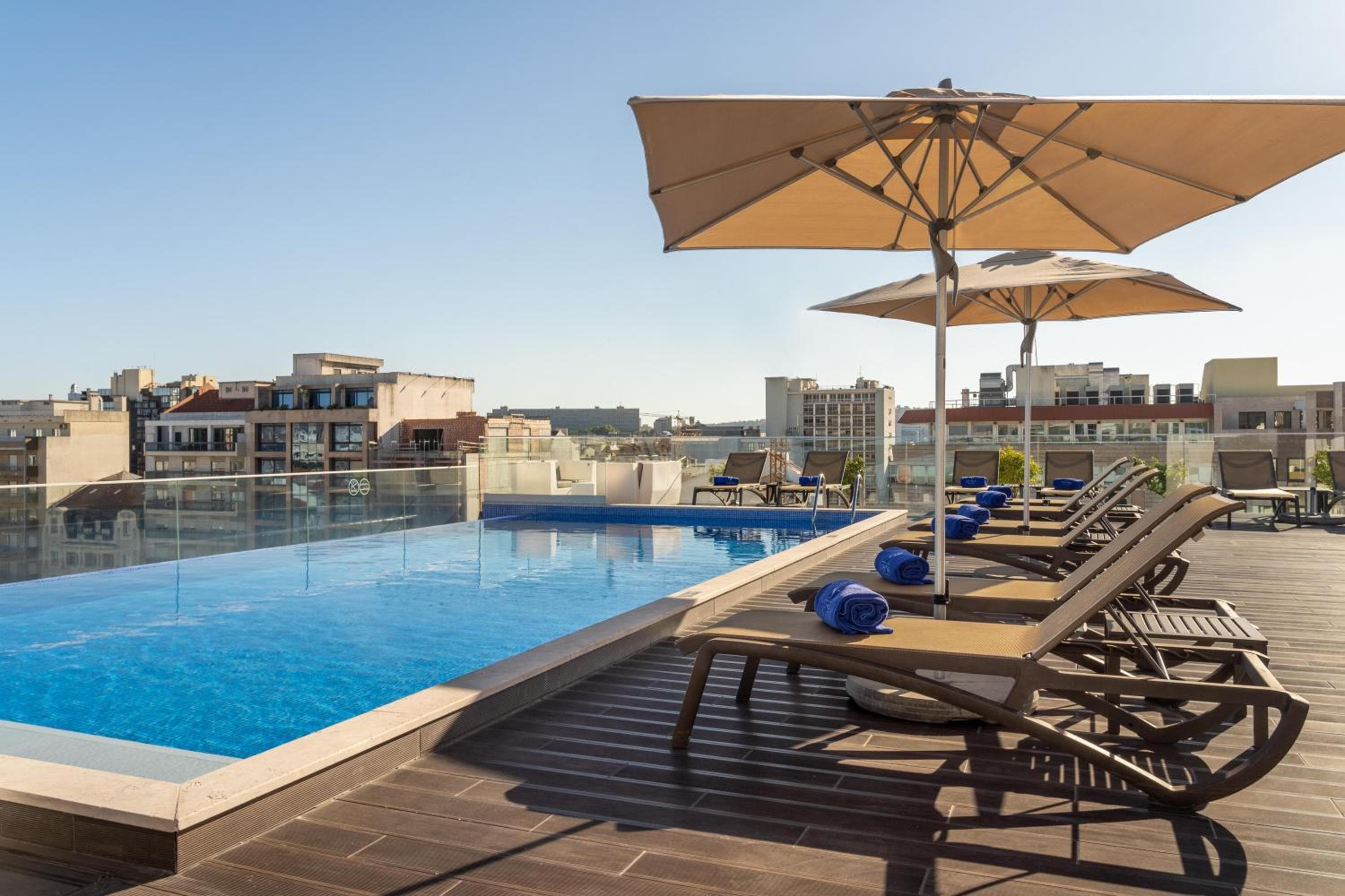 Jupiter Lisboa Hotel - Rooftop & Spa hotel, Avenida da Republica, 46, Lisbon, Portugal — photo 7