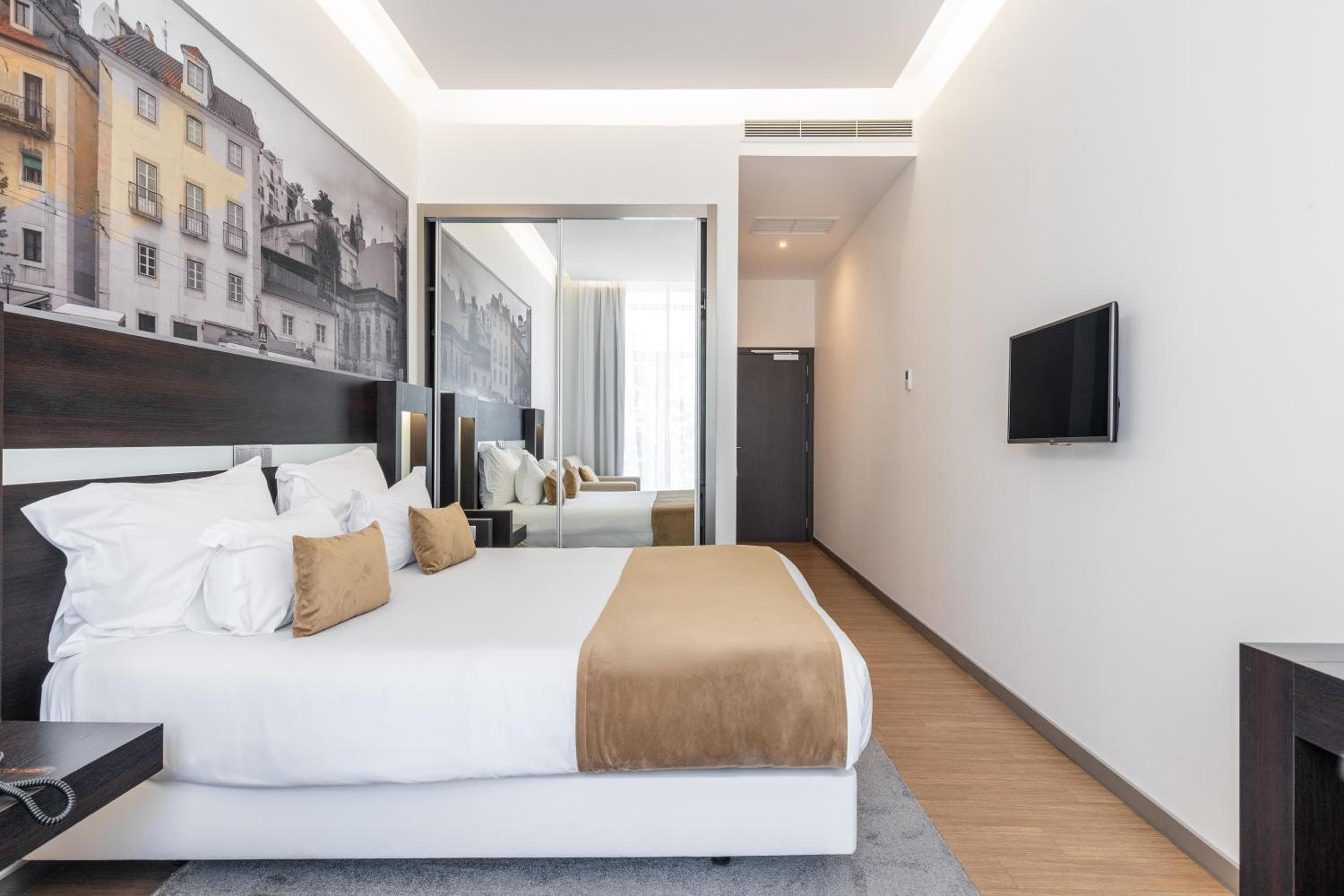 Jupiter Lisboa Hotel - Rooftop & Spa hotel, Avenida da Republica, 46, Lisbon, Portugal — photo 55