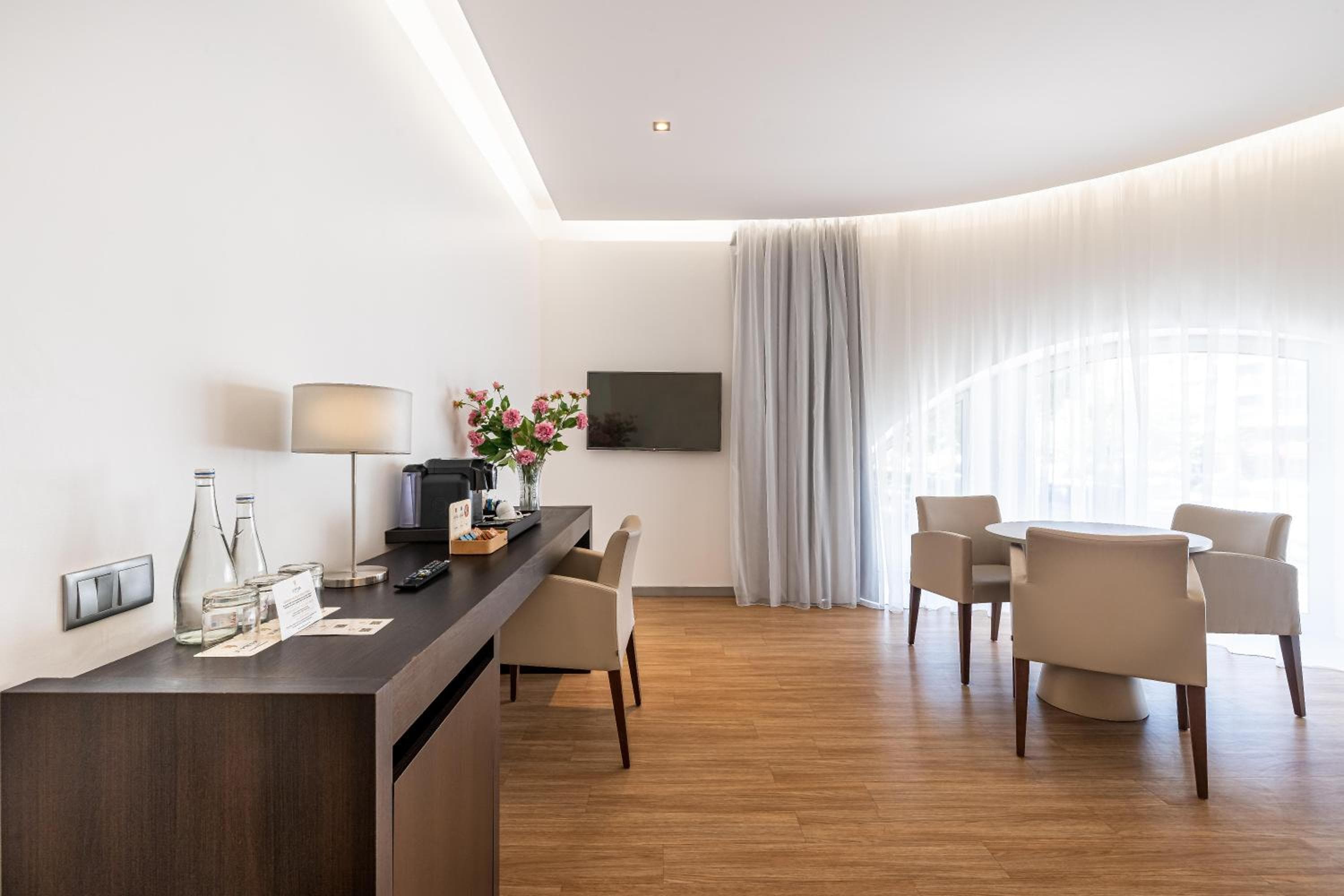 Jupiter Lisboa Hotel - Rooftop & Spa hotel, Avenida da Republica, 46, Lisbon, Portugal — photo 68