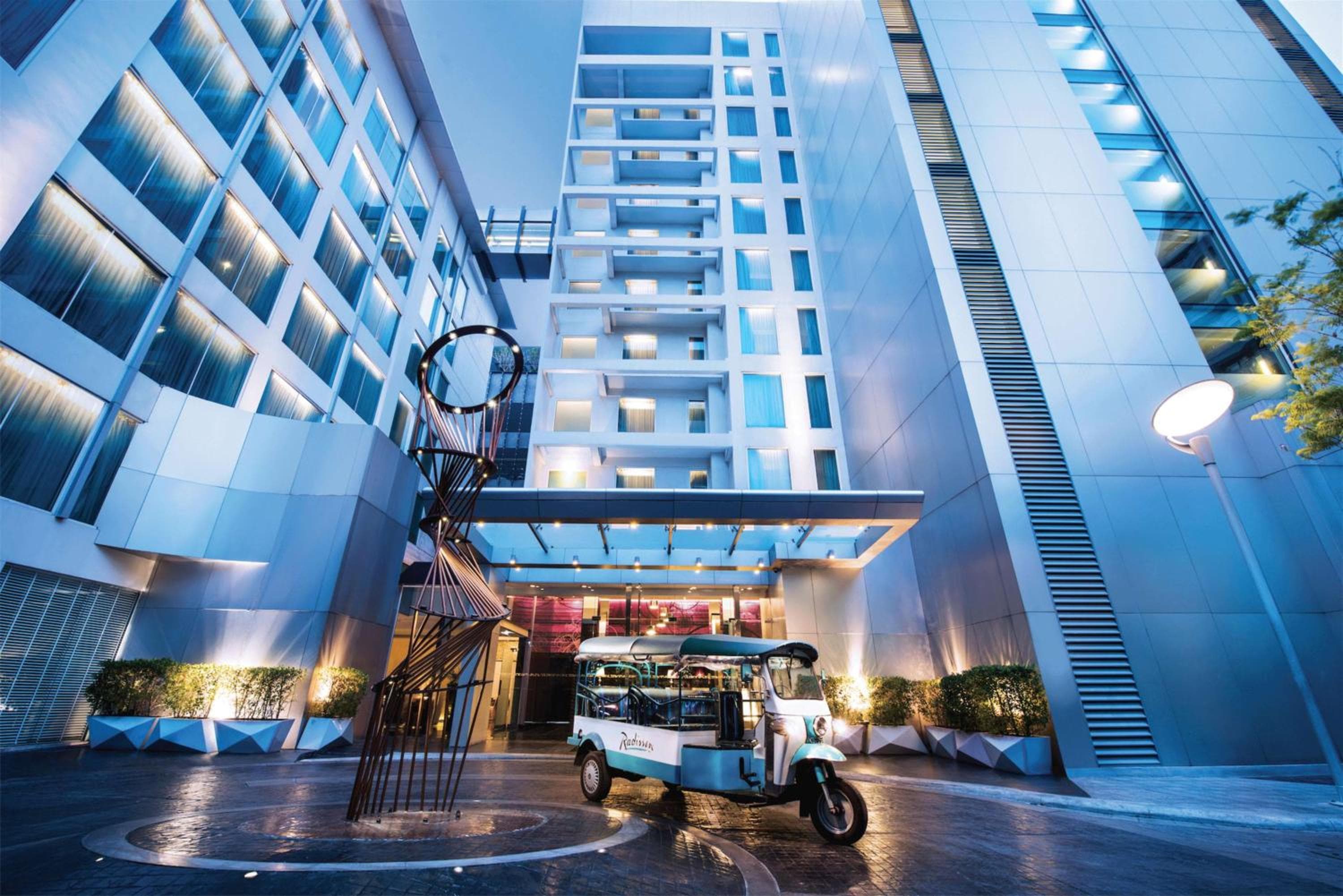 Radisson Suites Bangkok Sukhumvit — 1