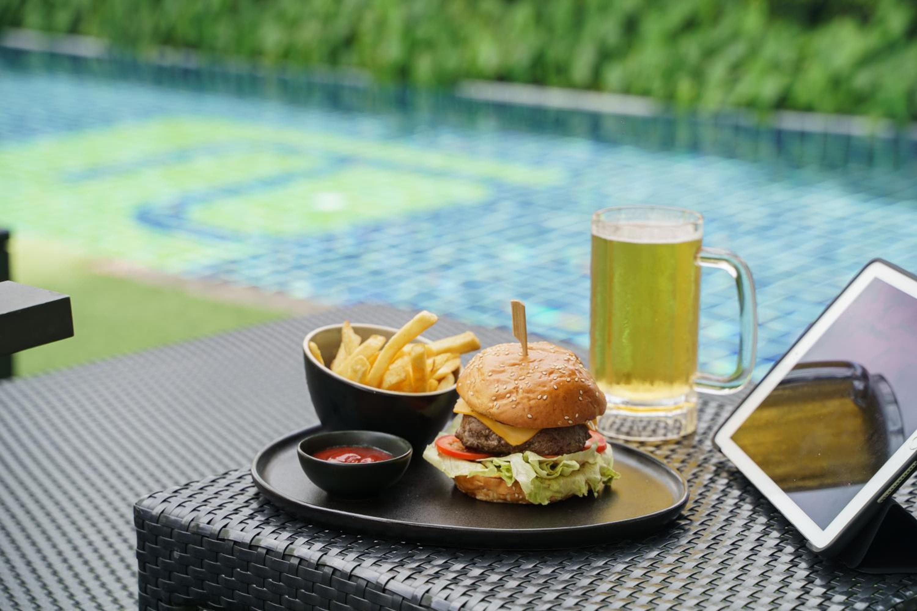 Aloft by Marriott Bangkok Sukhumvit 11 — 17