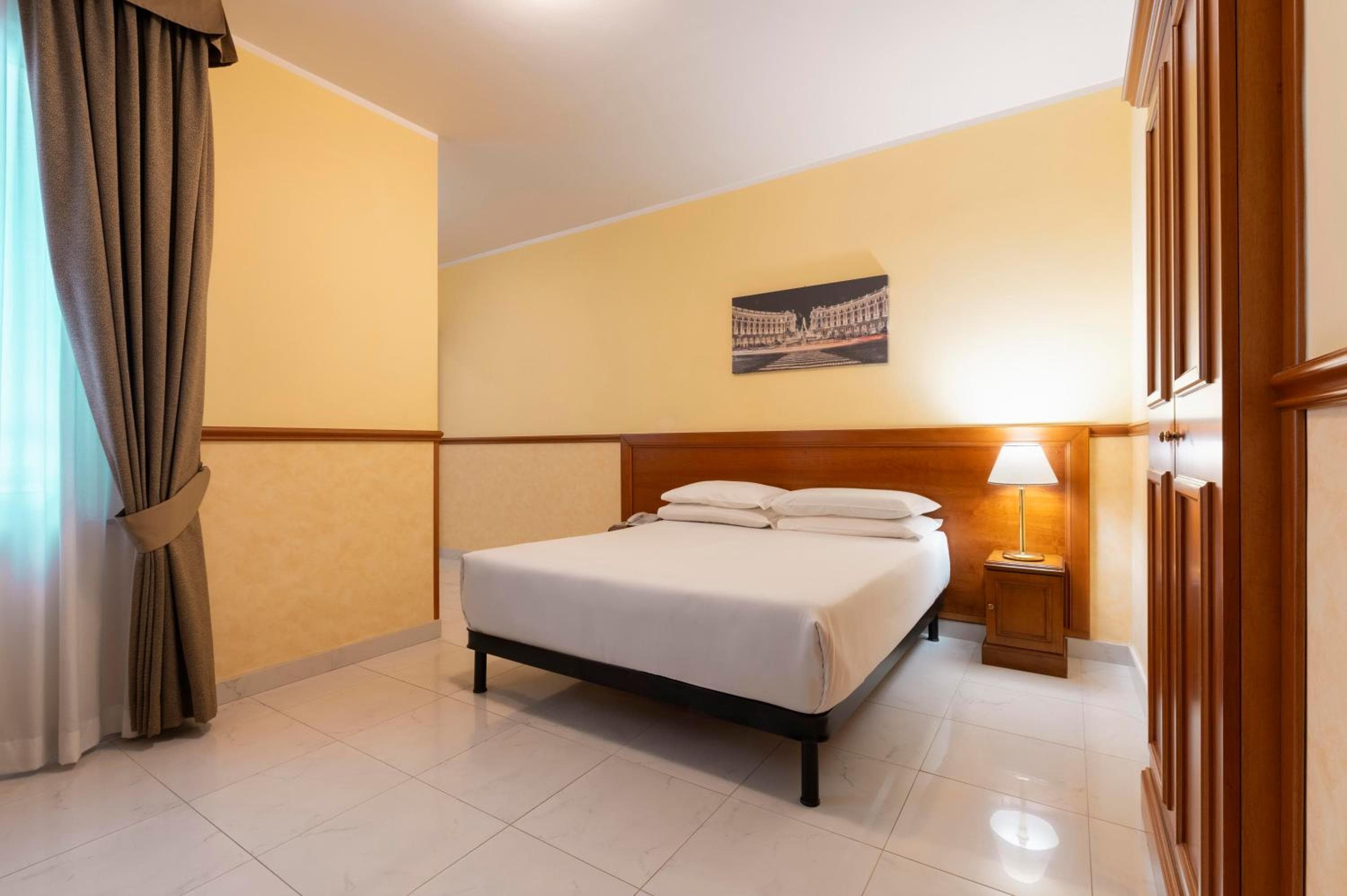 Hotel Virgilio — 12