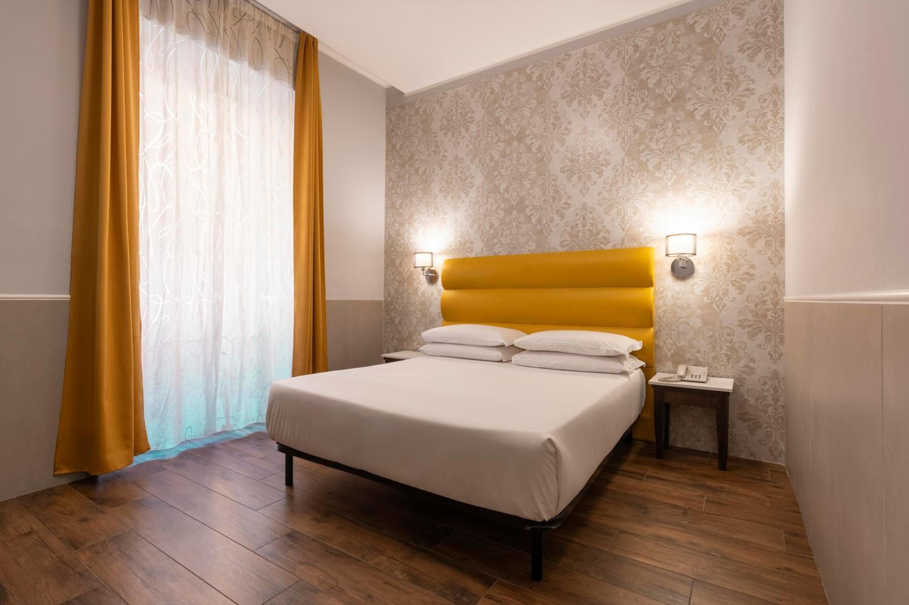 Hotel Virgilio — 12