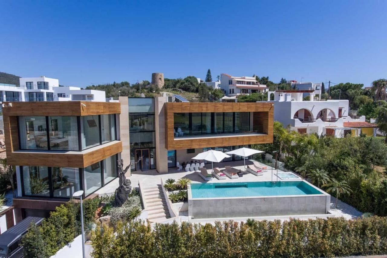 Villa Valeria — 1