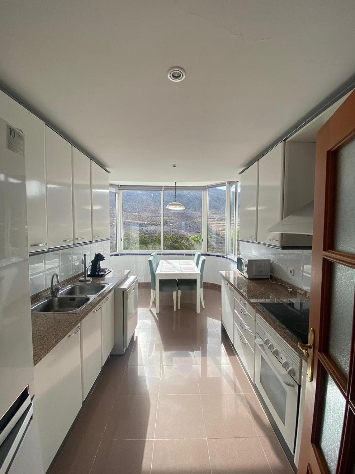 Large Direct Ocean Front Apartment — 2