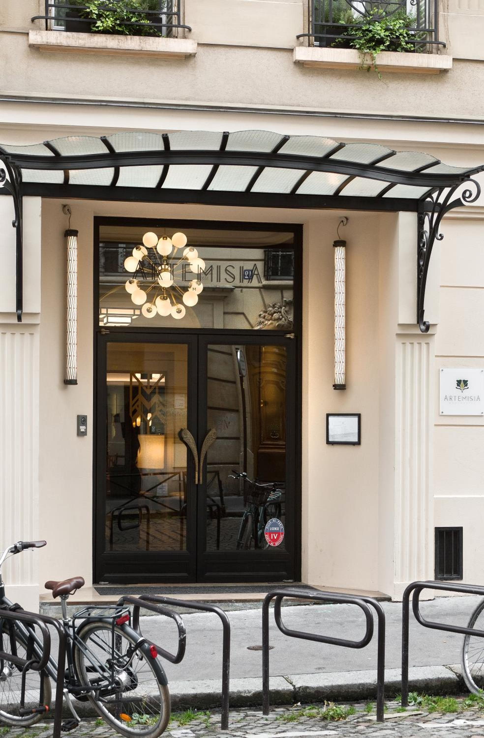 Hôtel Artemisia Montmartre — 1