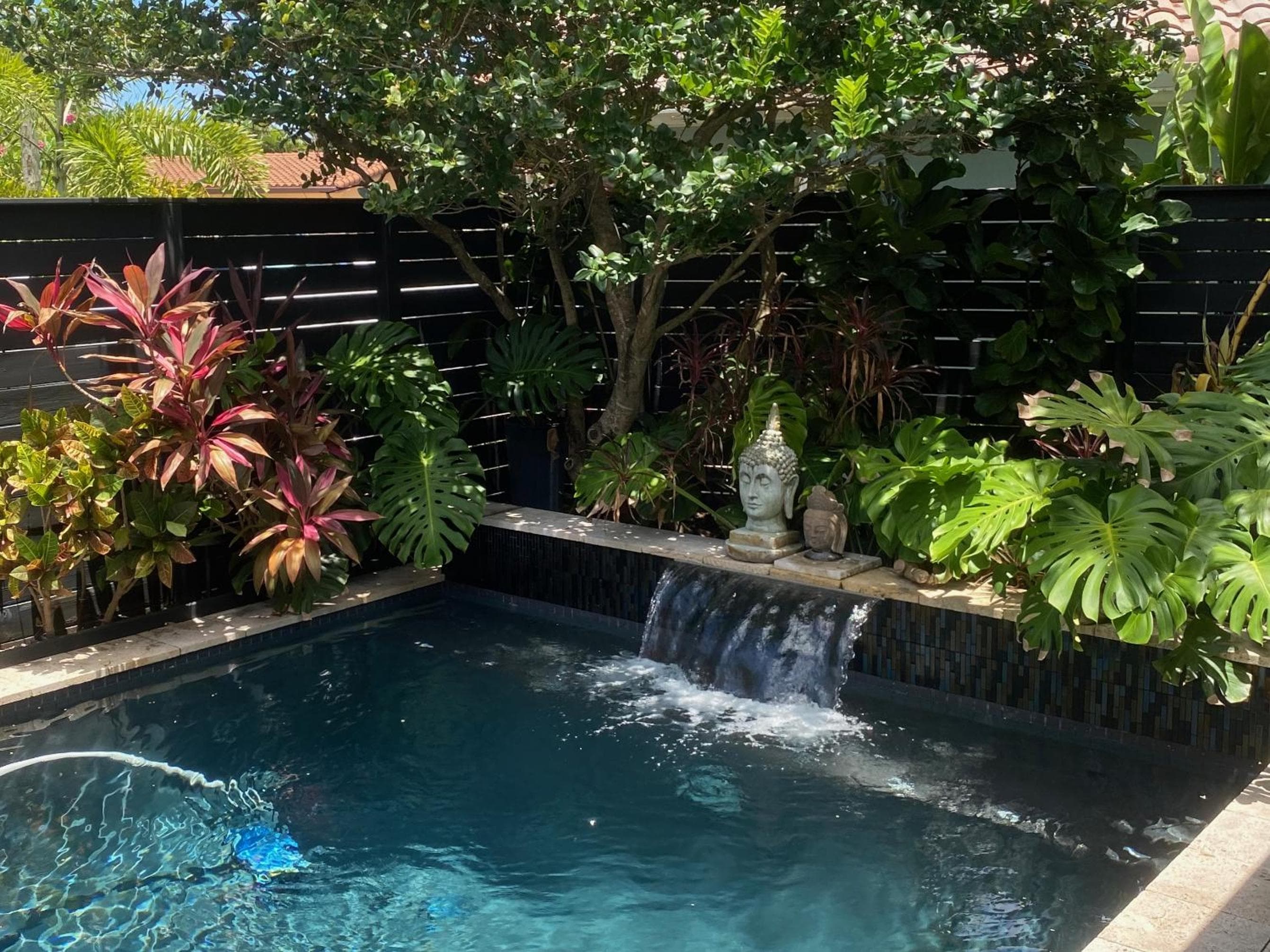 Riverbank Guesthouse Wilton Manors — 11