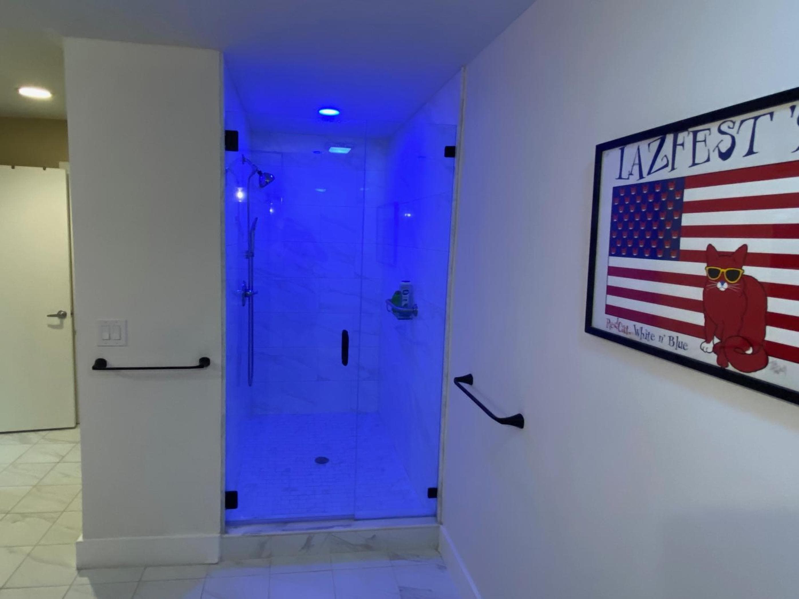 Riverbank Guesthouse Wilton Manors — 23