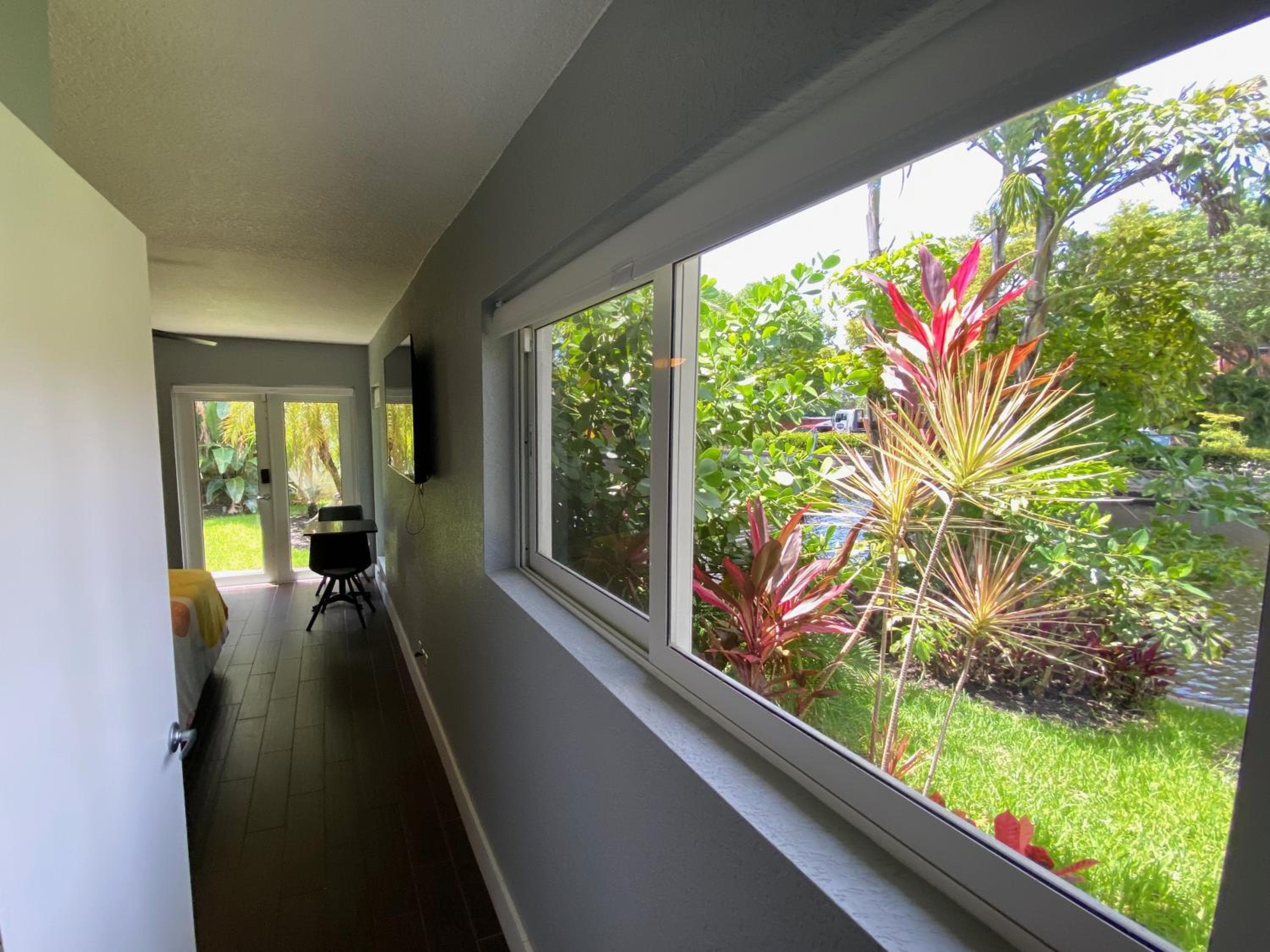 Riverbank House Wilton Manors — 13