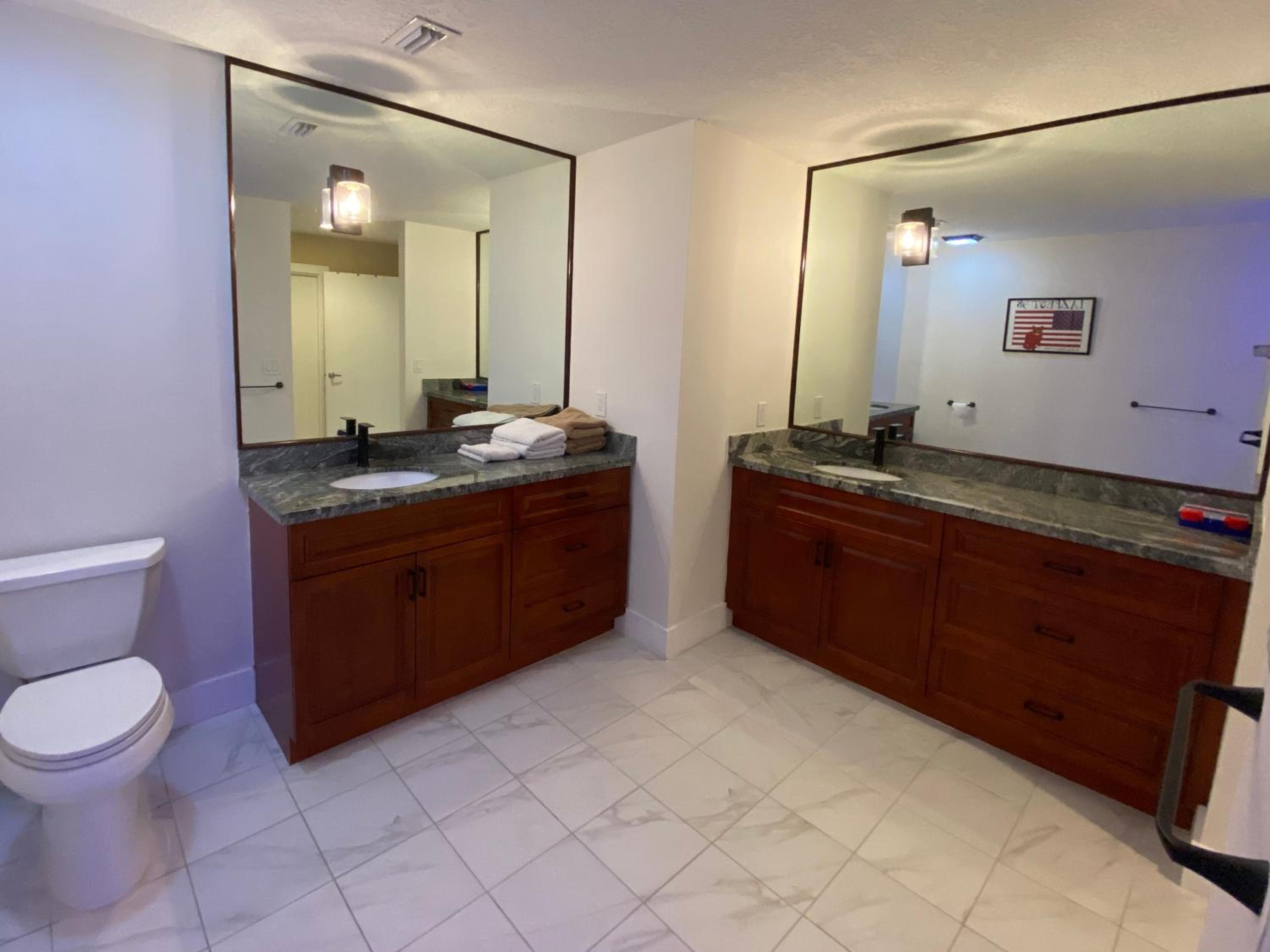 Riverbank Guesthouse Wilton Manors — 25