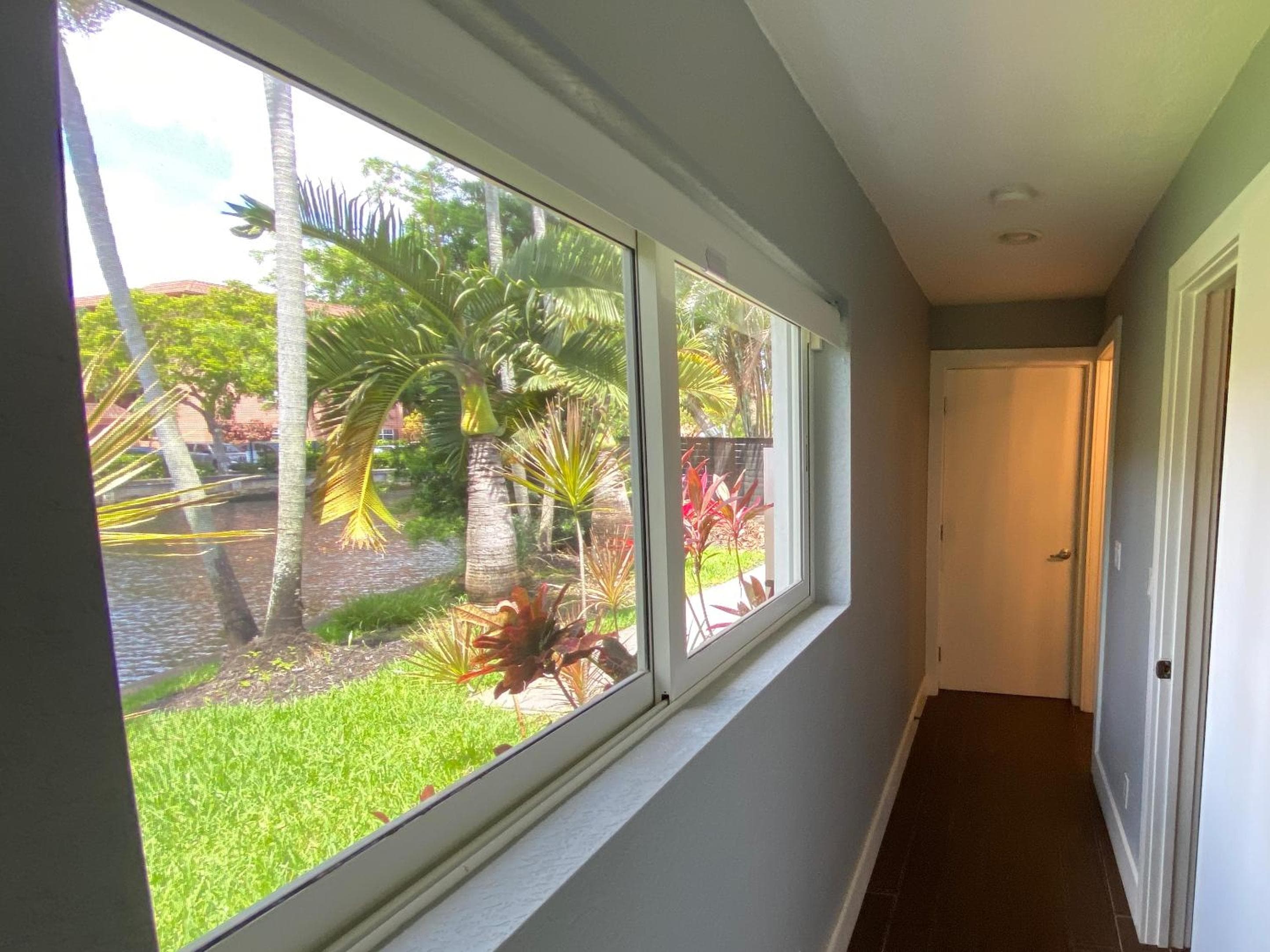 Riverbank Guesthouse Wilton Manors — 28