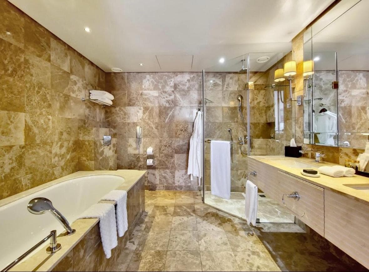 Taj Hotel Cape Town - Taj Residence suites hotel, 1 Wale Street The Taj Cape Town, South Africa — photo 25