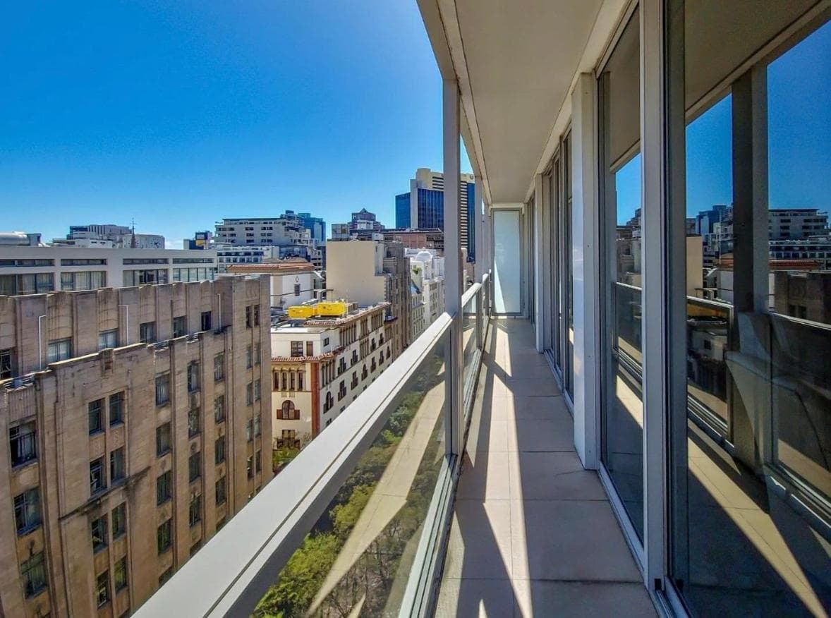 Taj Hotel Cape Town - Taj Residence suites hotel, 1 Wale Street The Taj Cape Town, South Africa — photo 4