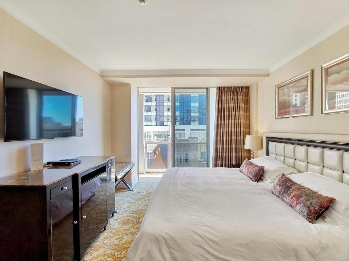 Taj Hotel Cape Town - Taj Residence suites hotel, 1 Wale Street The Taj Cape Town, South Africa — photo 8