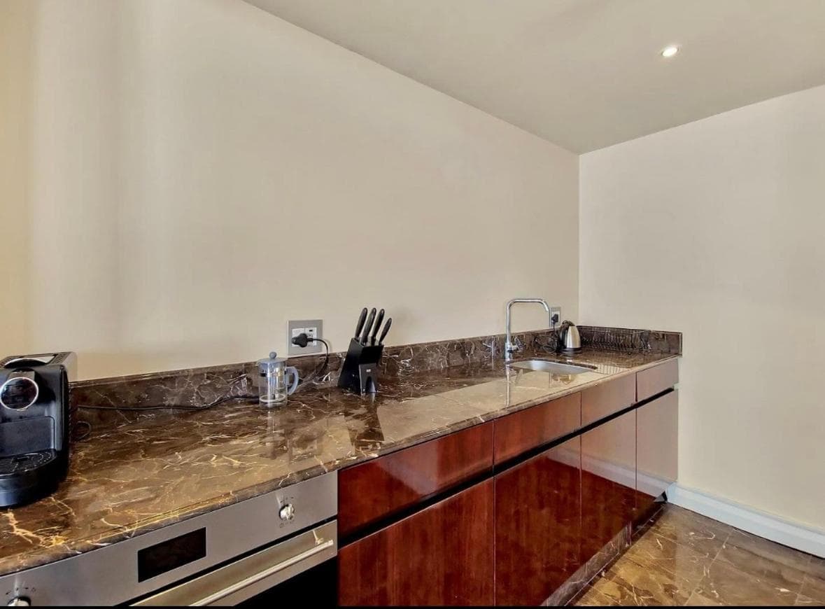 Taj Hotel Cape Town - Taj Residence suites hotel, 1 Wale Street The Taj Cape Town, South Africa — photo 11