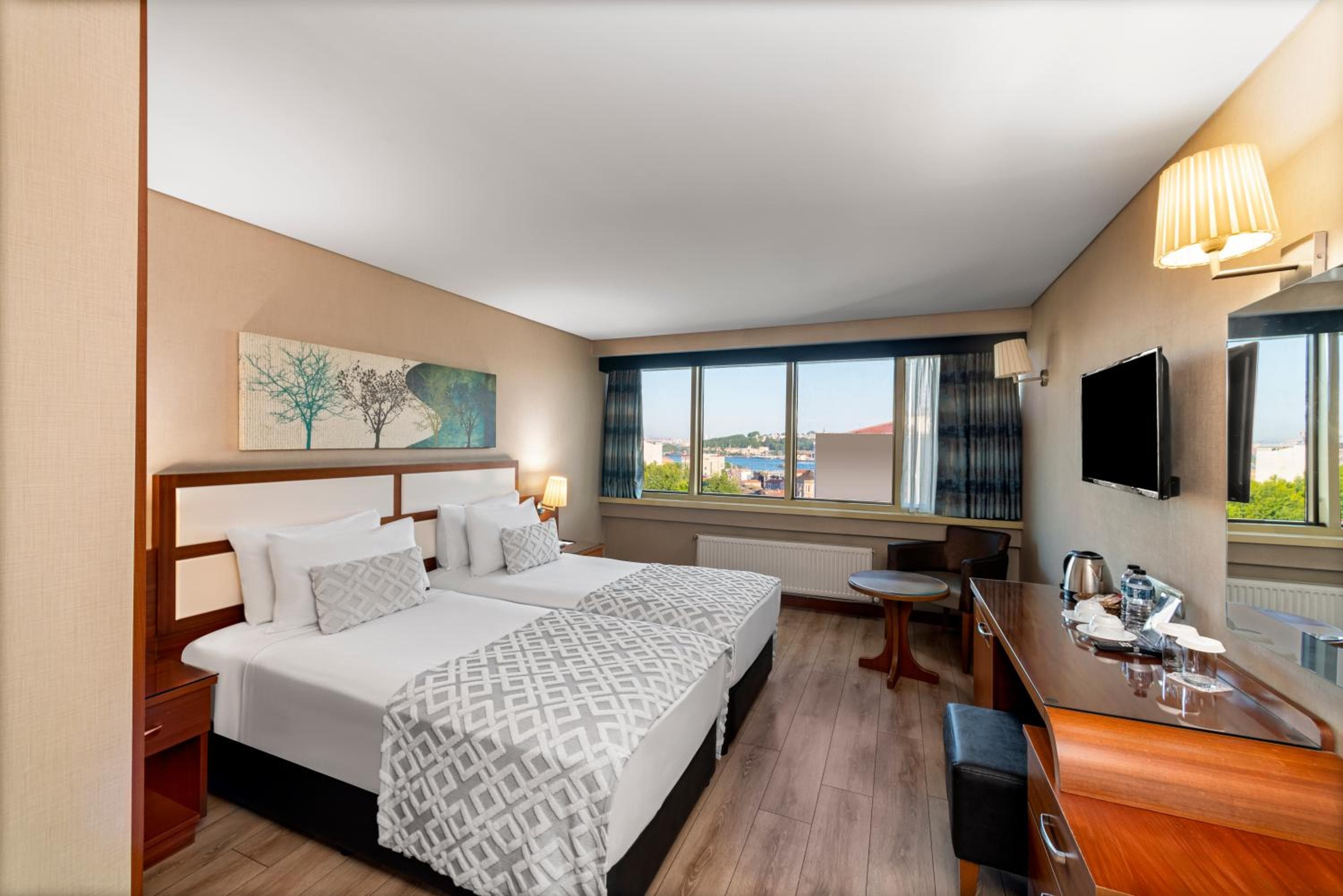 Hotel Golden City en Estambul — 11