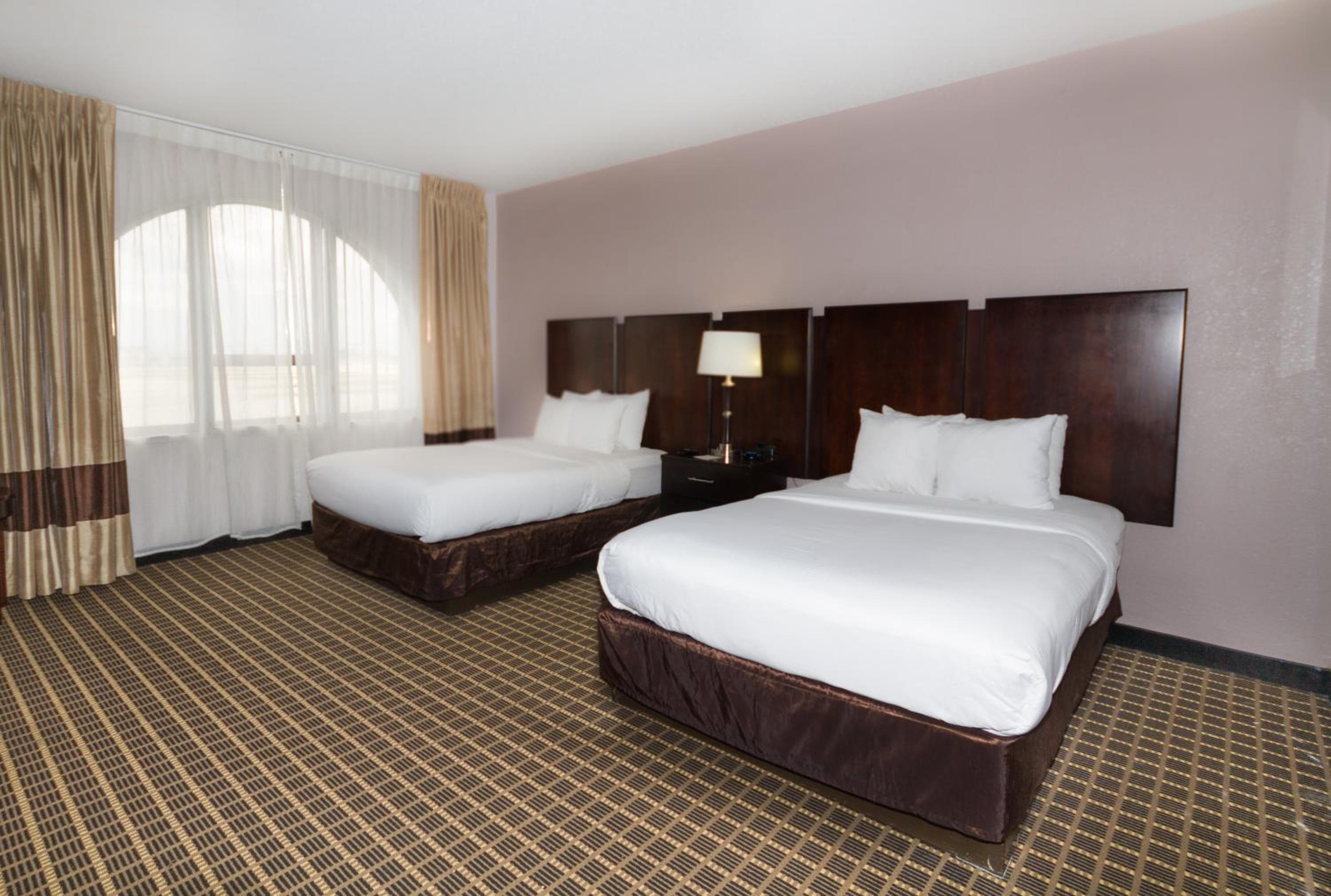 Clarion Inn & Suites Miami International Airport — 27