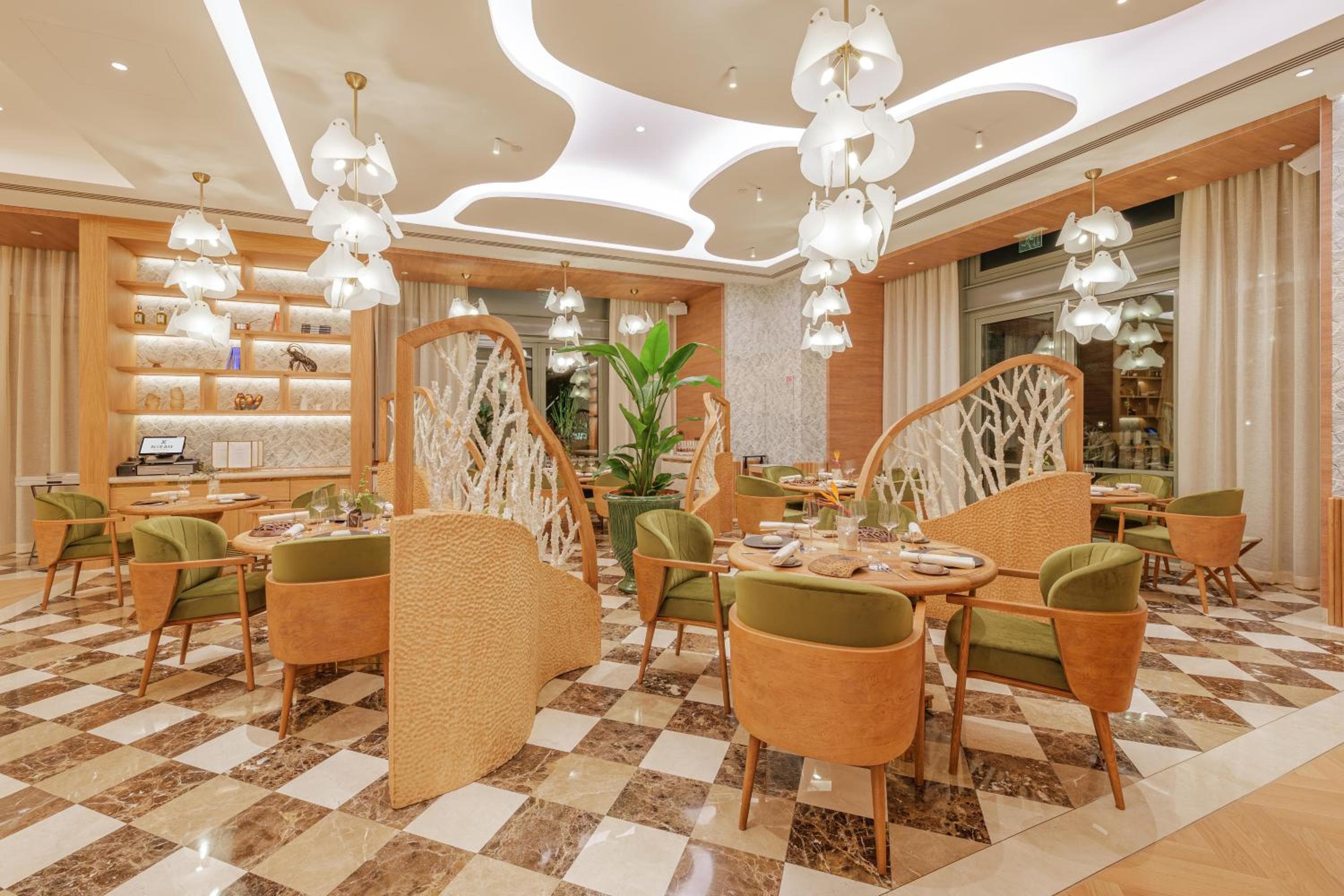 Montecarlo Bay Hotel & Resort — 18