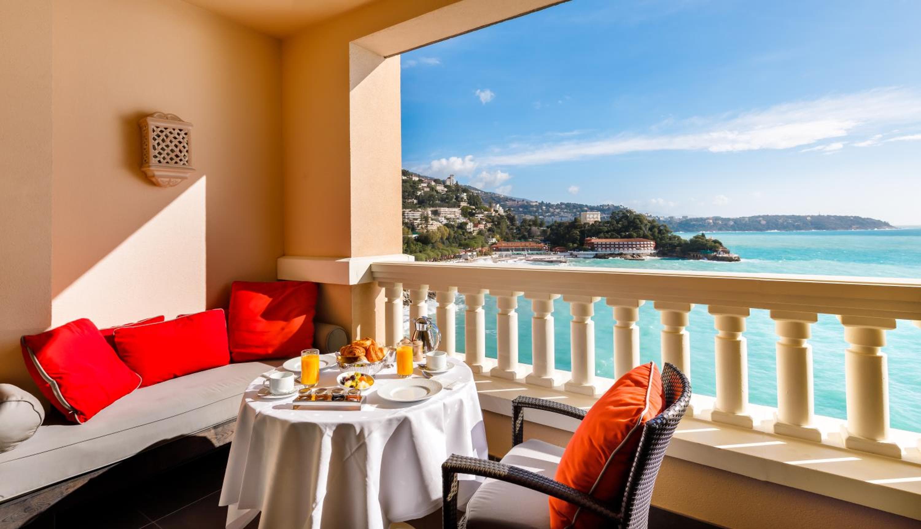 Montecarlo Bay Hotel & Resort — 4