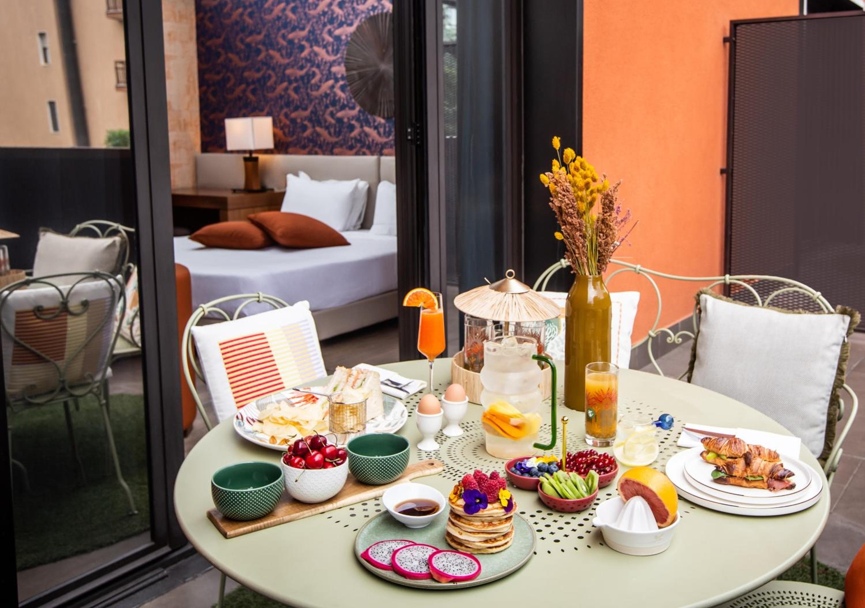 Milan Suite Hotel — 25