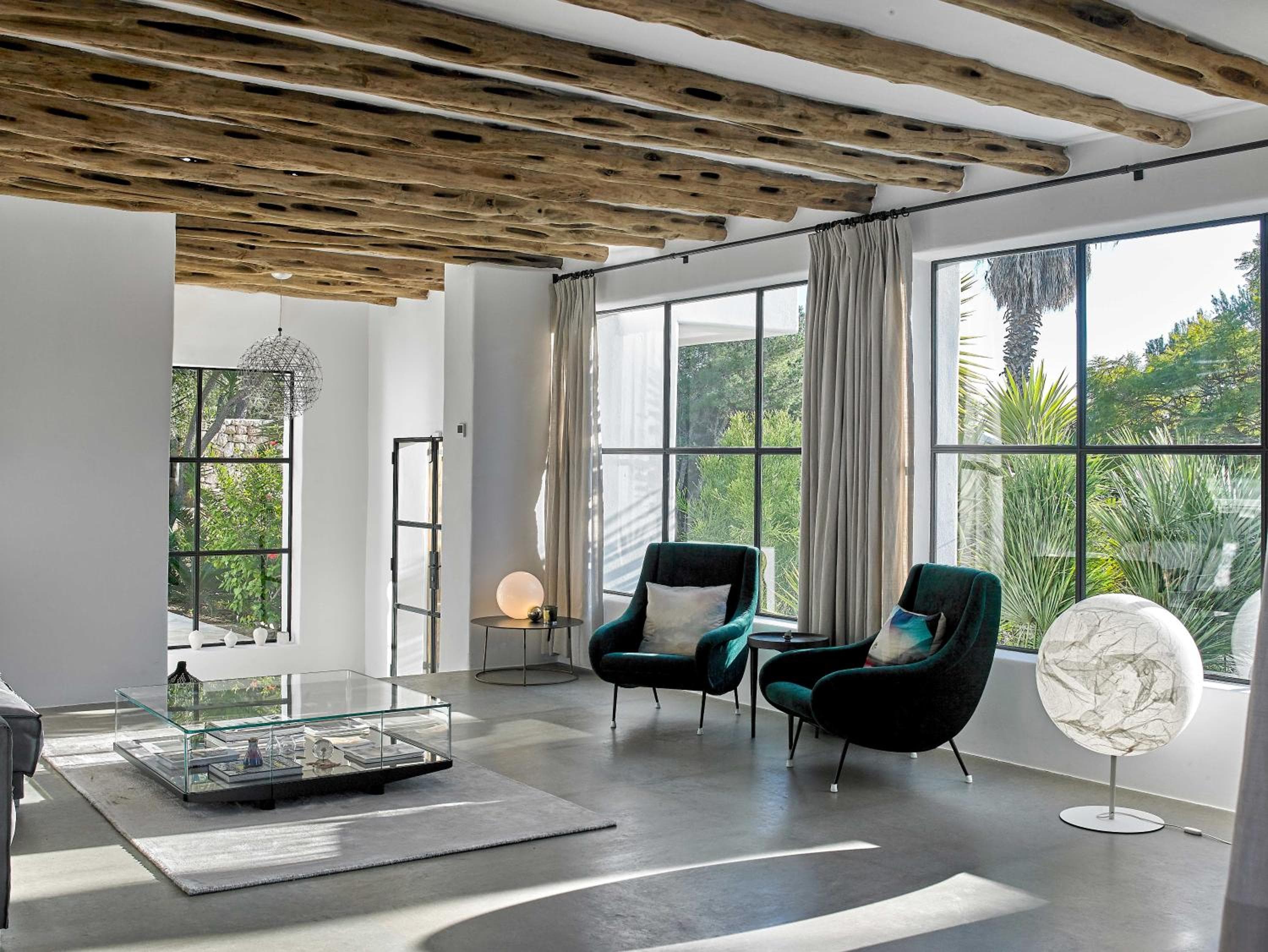 Stylish 5 bedroom luxury villa with pool and sauna — 23