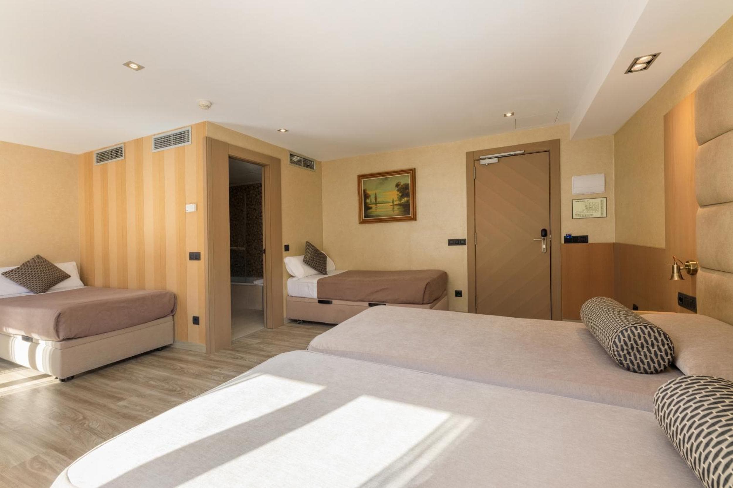 Hotel Suizo — 11