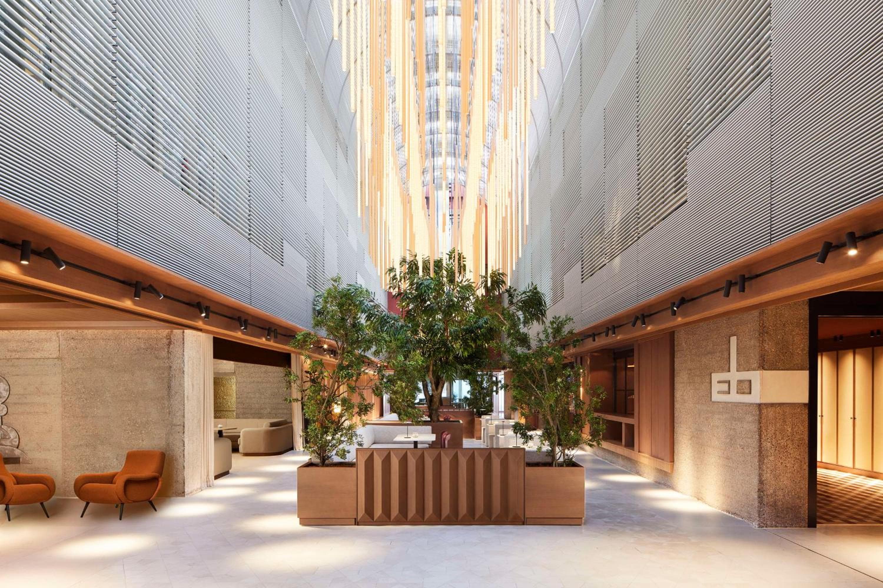 NH Collection Madrid Eurobuilding — 1