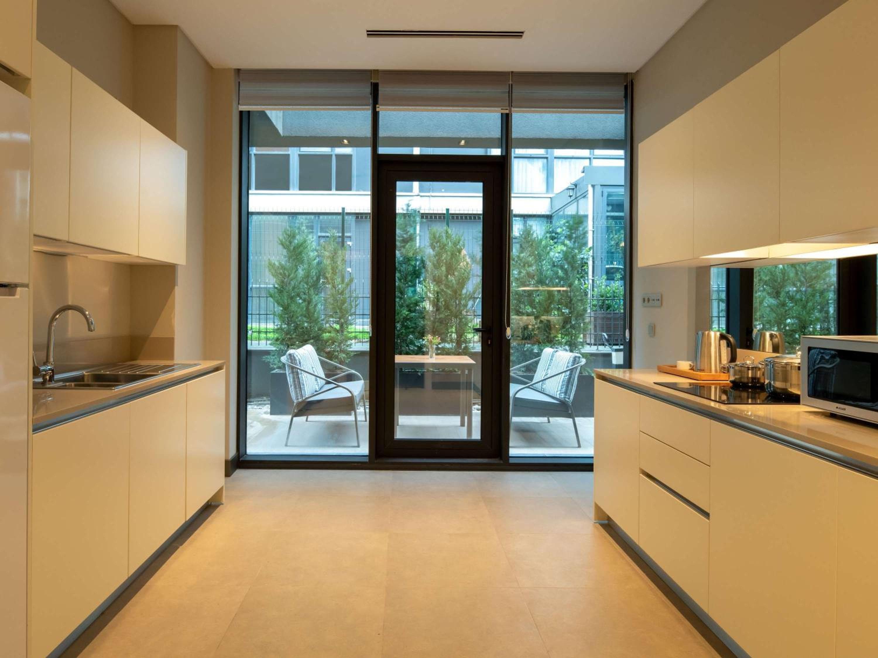 Mövenpick Living Istanbul West — 19