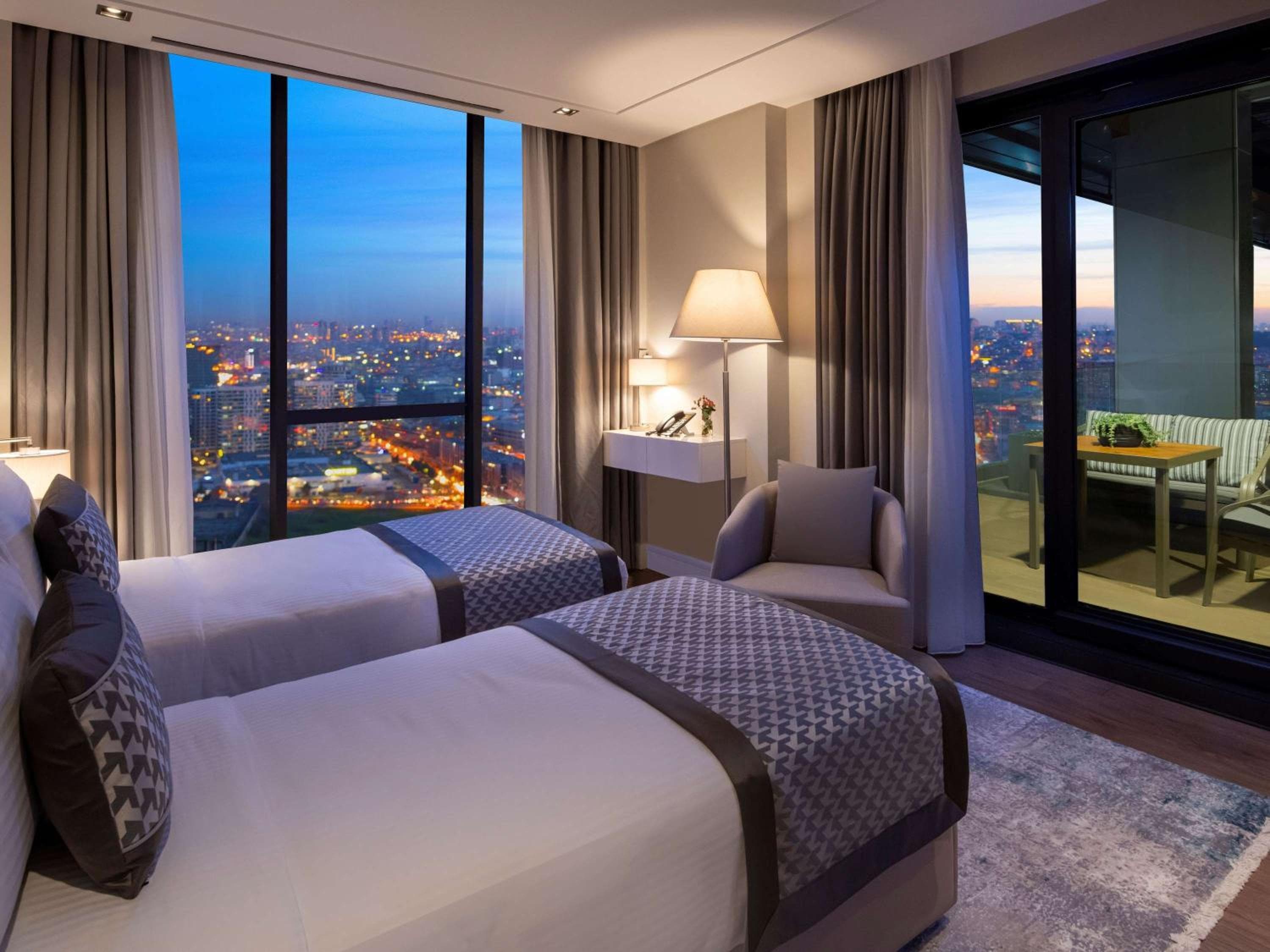 Mövenpick Living Istanbul West — 28
